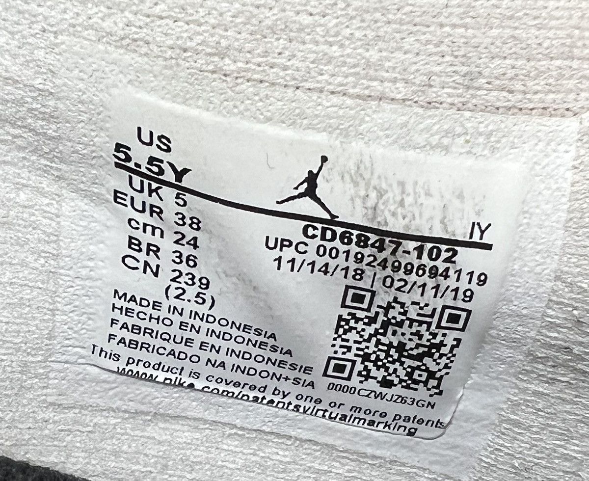 Jordan Brand Jordan 11 retro Snakeskin Navy GS Size US 5.5 / EU 38 - 7 Thumbnail