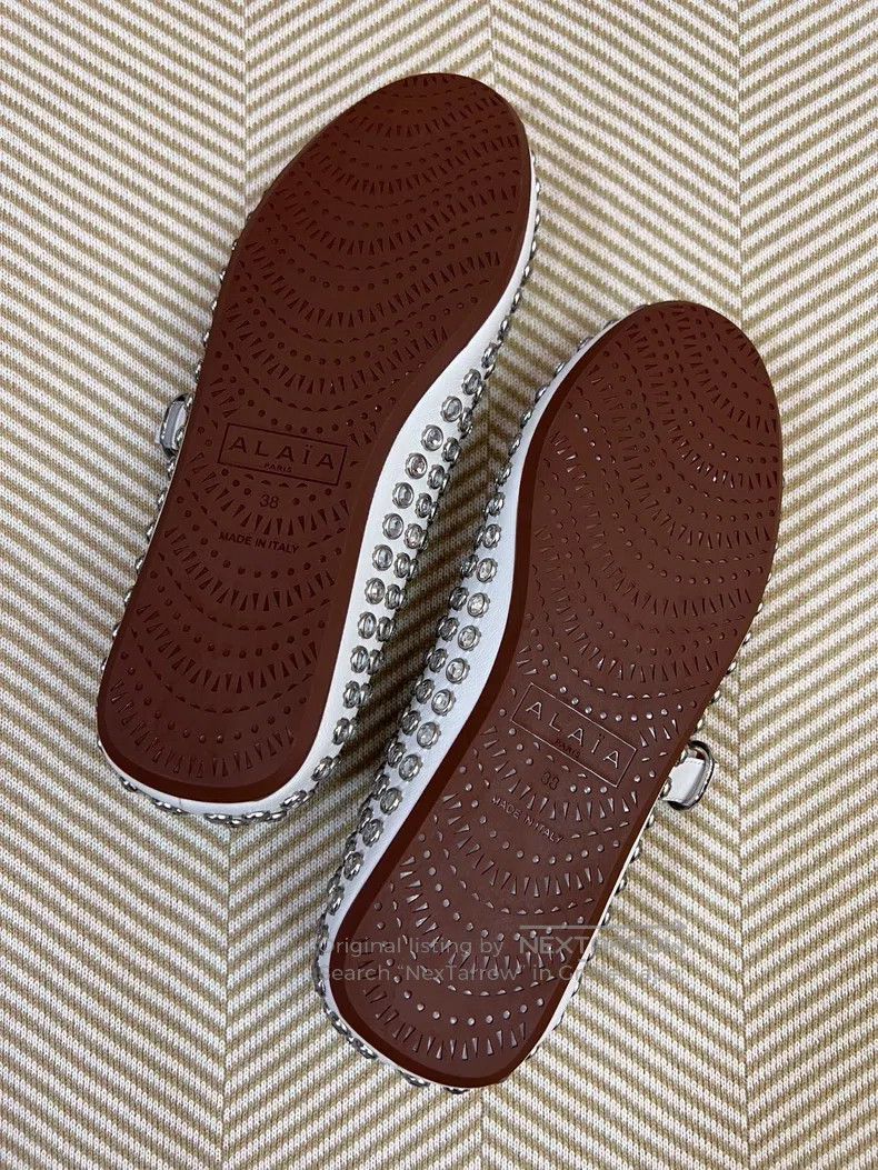 Alaia Alaia White Crystal Leather Mary Jane Shoes for Women Size US 7.5 / IT 37.5 - 2 Thumbnail