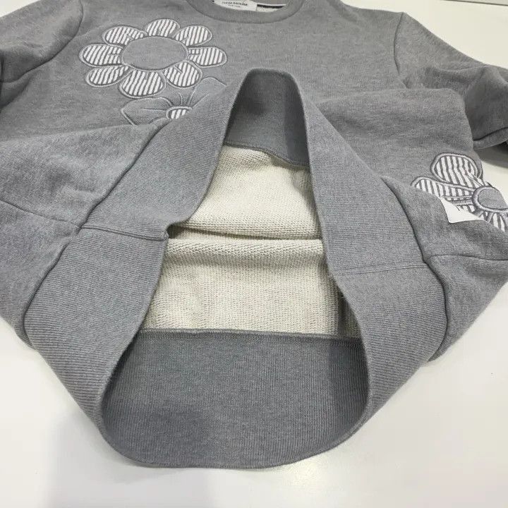 Thom Browne Thom Browne Gray Floral Embroidered Sweatshirt -2507 Size US S / EU 44-46 / 1 - 6 Thumbnail