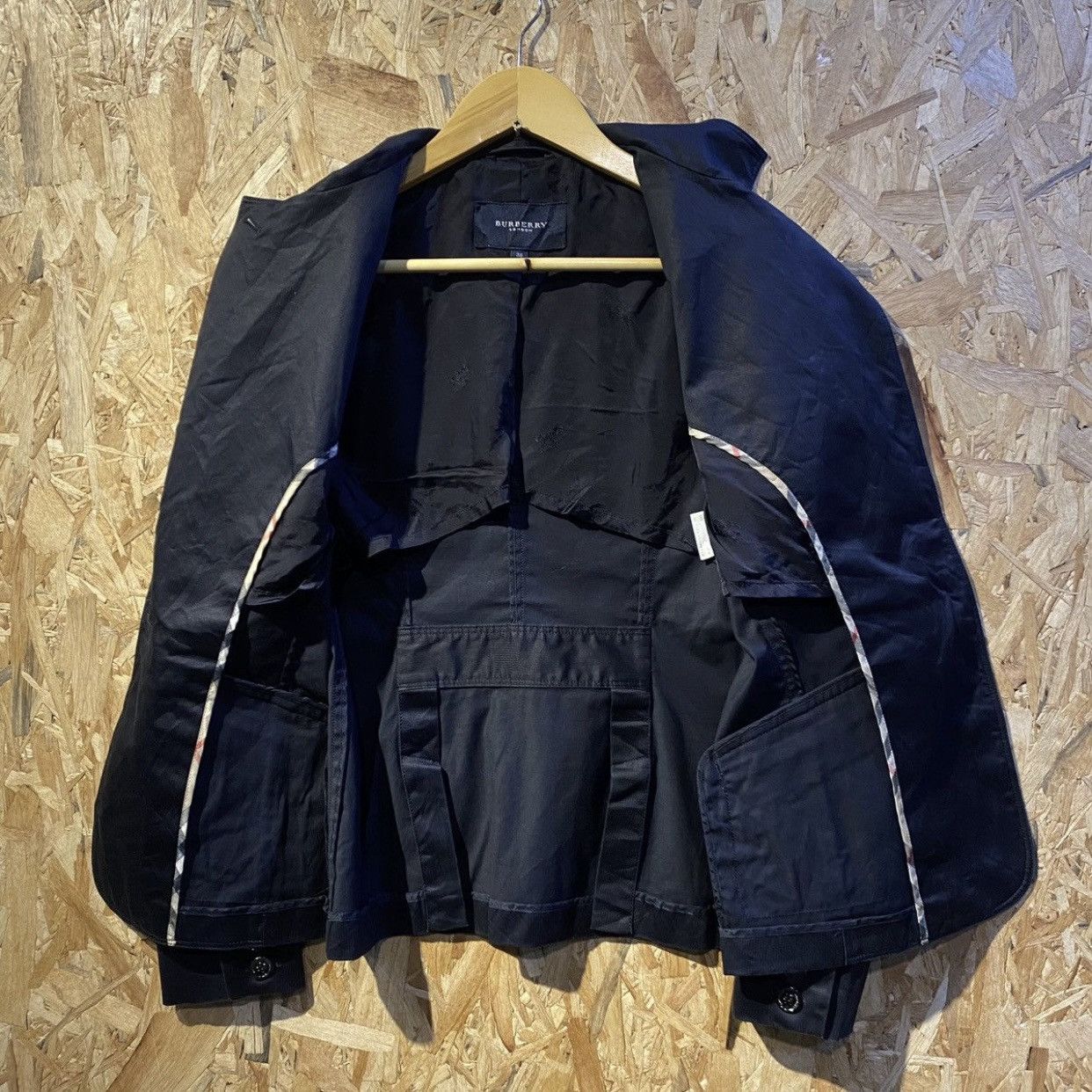 Burberry Burberry London Women's Black Coats Jackets Size S / US 4 / IT 40 - 3 Thumbnail