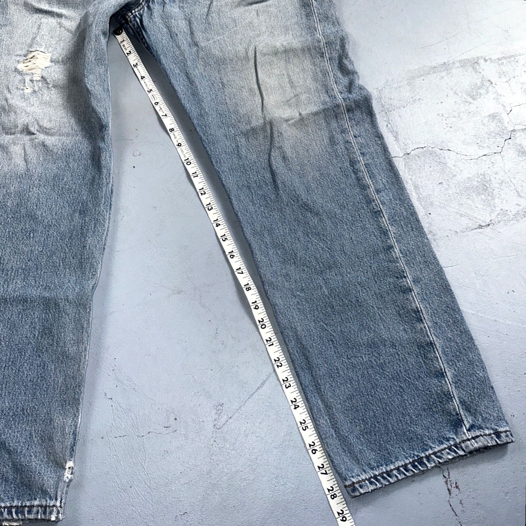Levi's VINTAGE Levi's 501 Jeans 90s Straight Light Wash 36x29 Mens Blue Denim Cotton Regular 36 501 Series Size US 36 / EU 52 - 5 Thumbnail