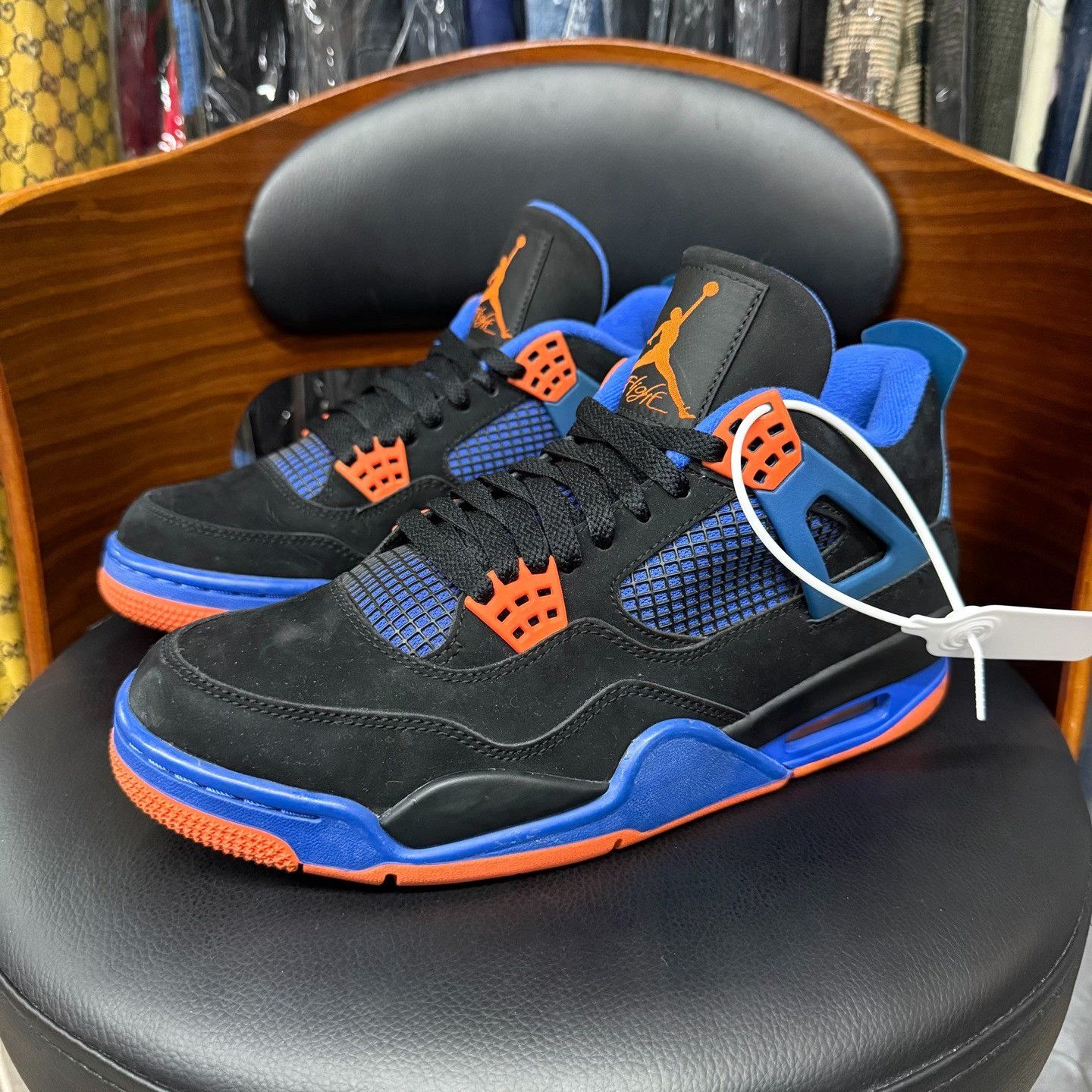 Nike Nike AJ4 Lowtop Sneakers 9 Men Size US 9 / EU 42 - 1 Thumbnail