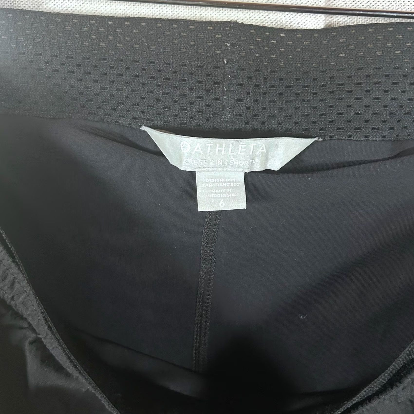 Athleta Athleta Shortie 2 in 1 Black Running Shorts Womens Size 6 Workout Gym Size 28" / US 6 / IT 42 - 2 Thumbnail