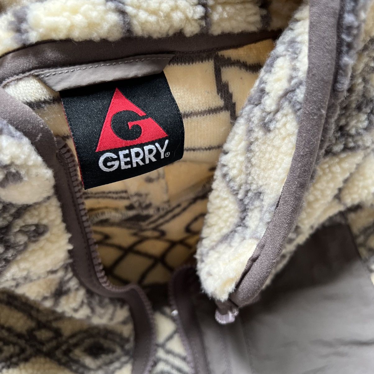 Other Gerry Fleece Jacket - Patagonia ish Size US L / EU 52-54 / 3 - 4 Thumbnail