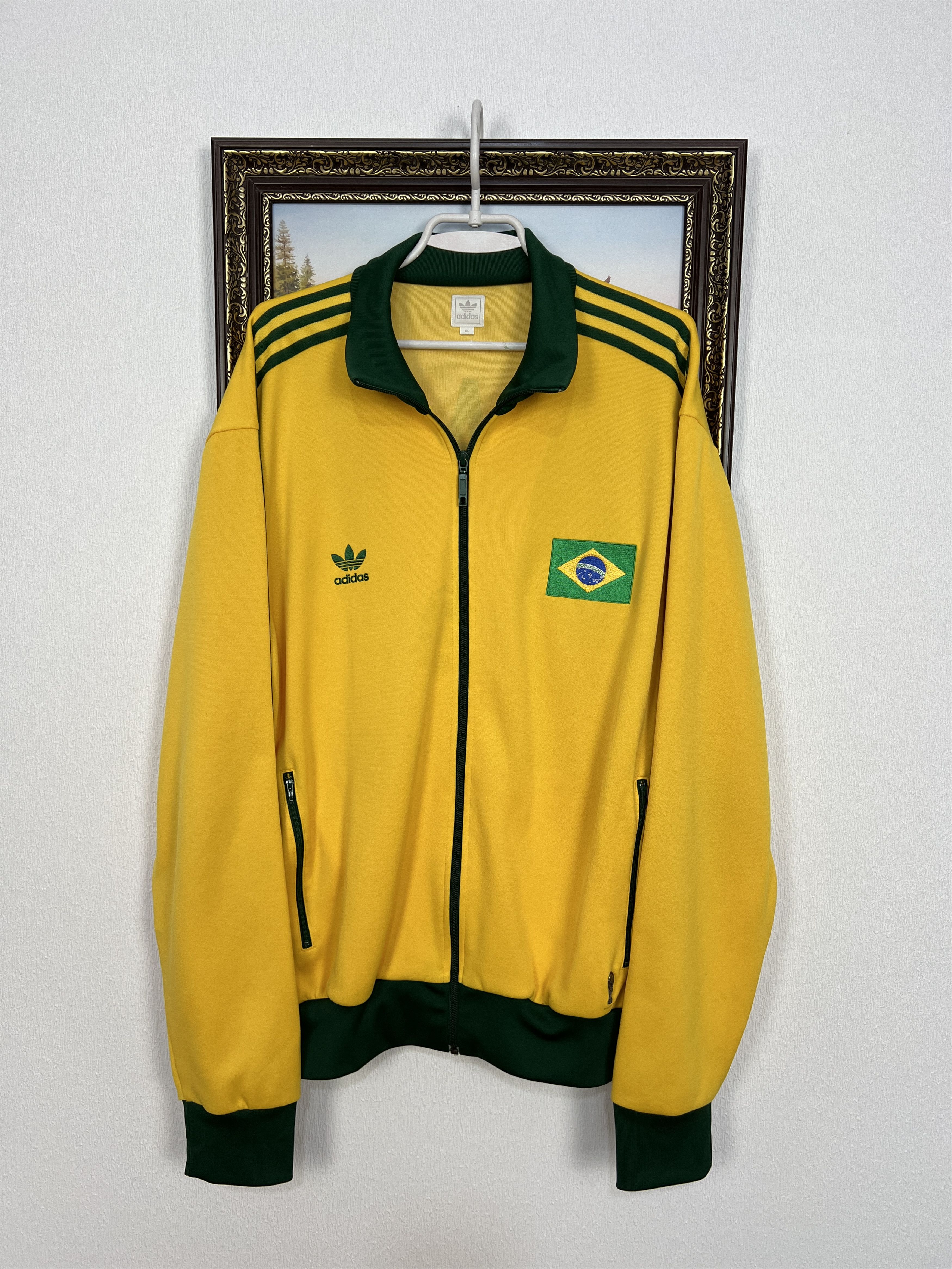トップス 00s adidas BRASIL Track Jacket M Vintage 2000's Adidas Brazil Track Jacket - L – Rokit