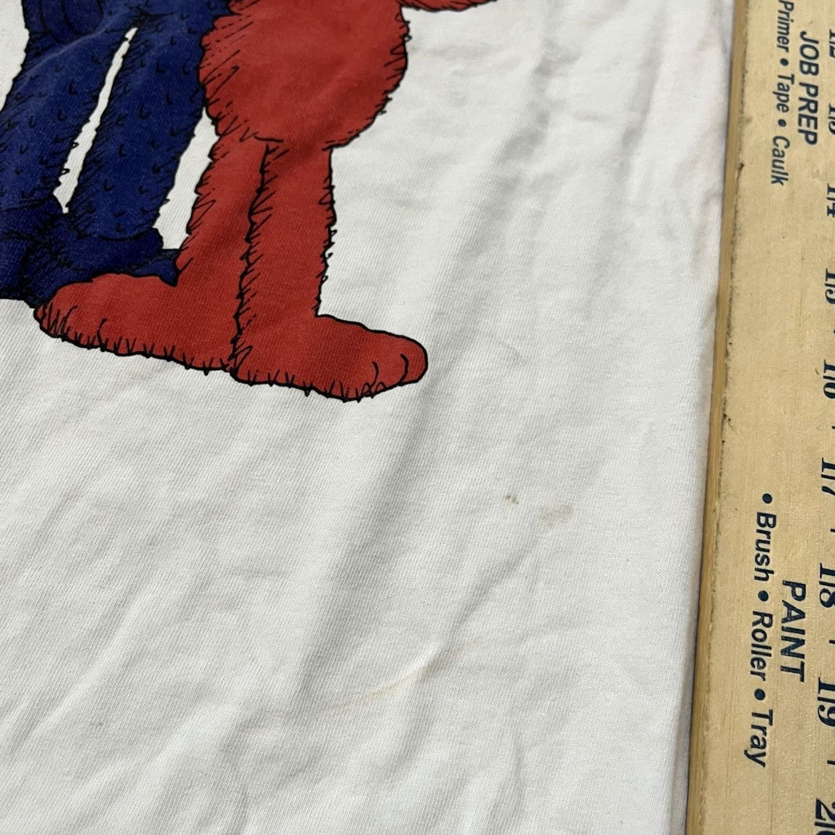 Uniqlo VINTAGE Kaws x Uniqlo x Sesame Street Elmo BFF T-Shirt M White Mens Size US M / EU 48-50 / 2 - 5 Thumbnail