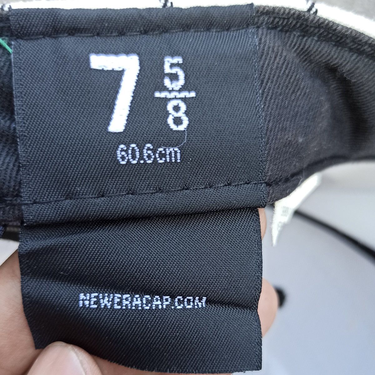 LRG Strip LRG x new era initial L gothic style. Size 38 - 21 Thumbnail