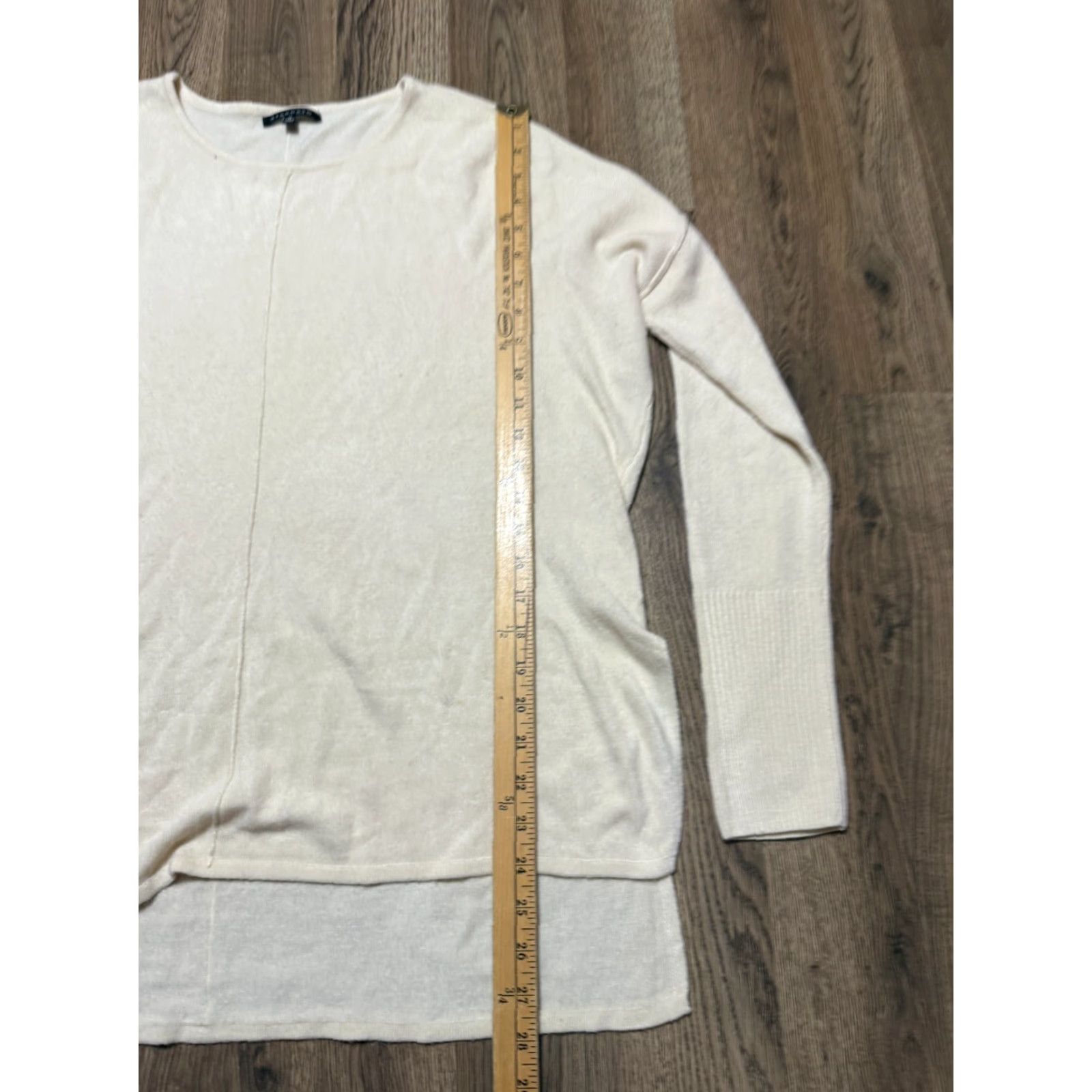 Vintage Staccato Shirt Women's Size Medium Yellow Long Sleeve Shirt T-Shirt Regular Fit Casual Modern Basic 100% Rayon Size M / US 6-8 / IT 42-44 - 7 Thumbnail