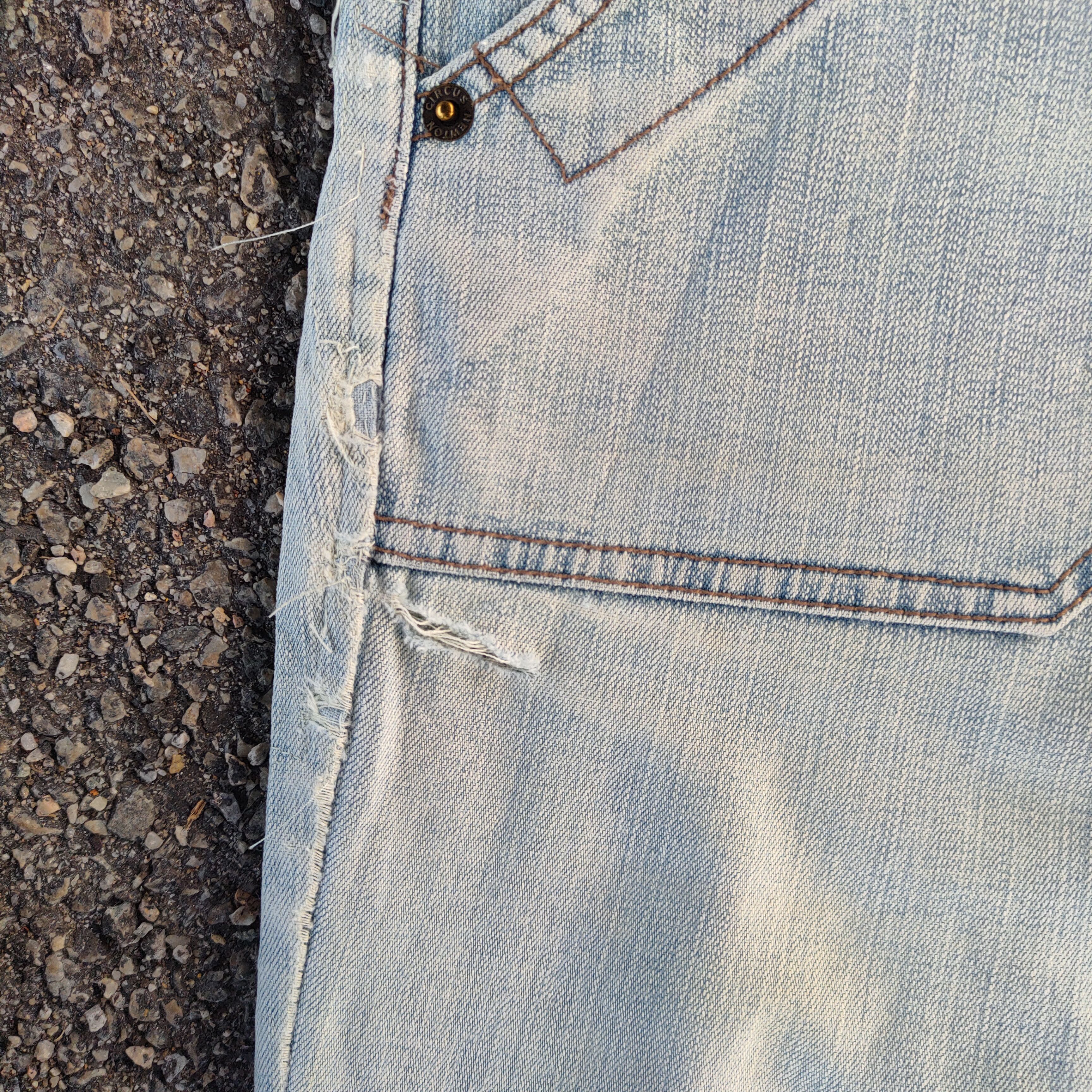 Jean Newton Flare faded jeans denim pants Size US 28 / EU 44 - 5 Thumbnail
