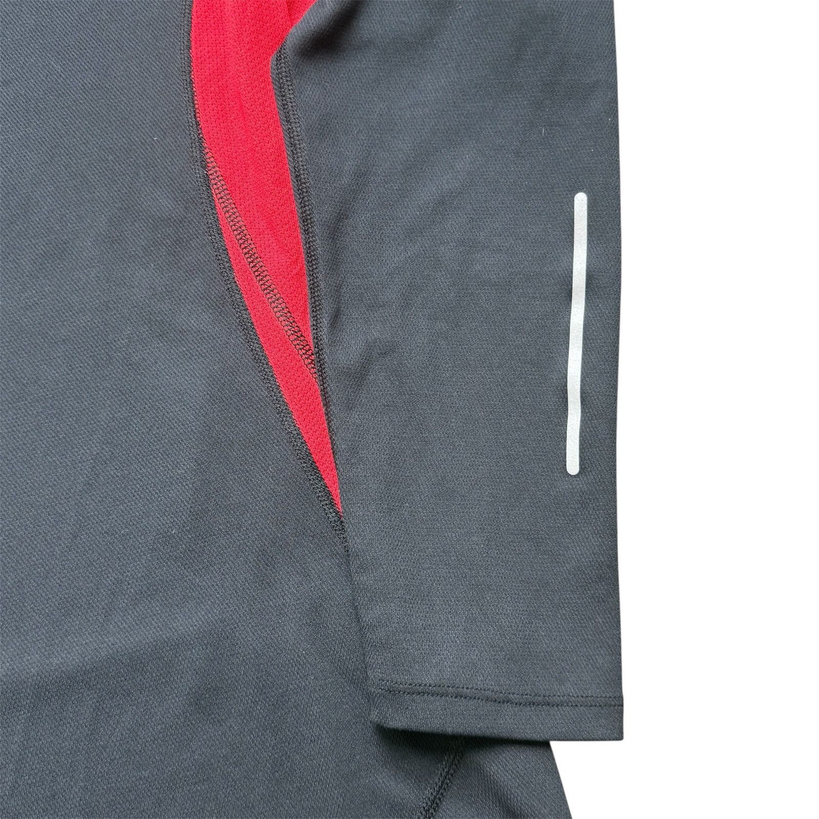 Nike Men's M Nike Dri Fit Black Red Color Block Long Sleeve Shirt Size US M / EU 48-50 / 2 - 3 Thumbnail