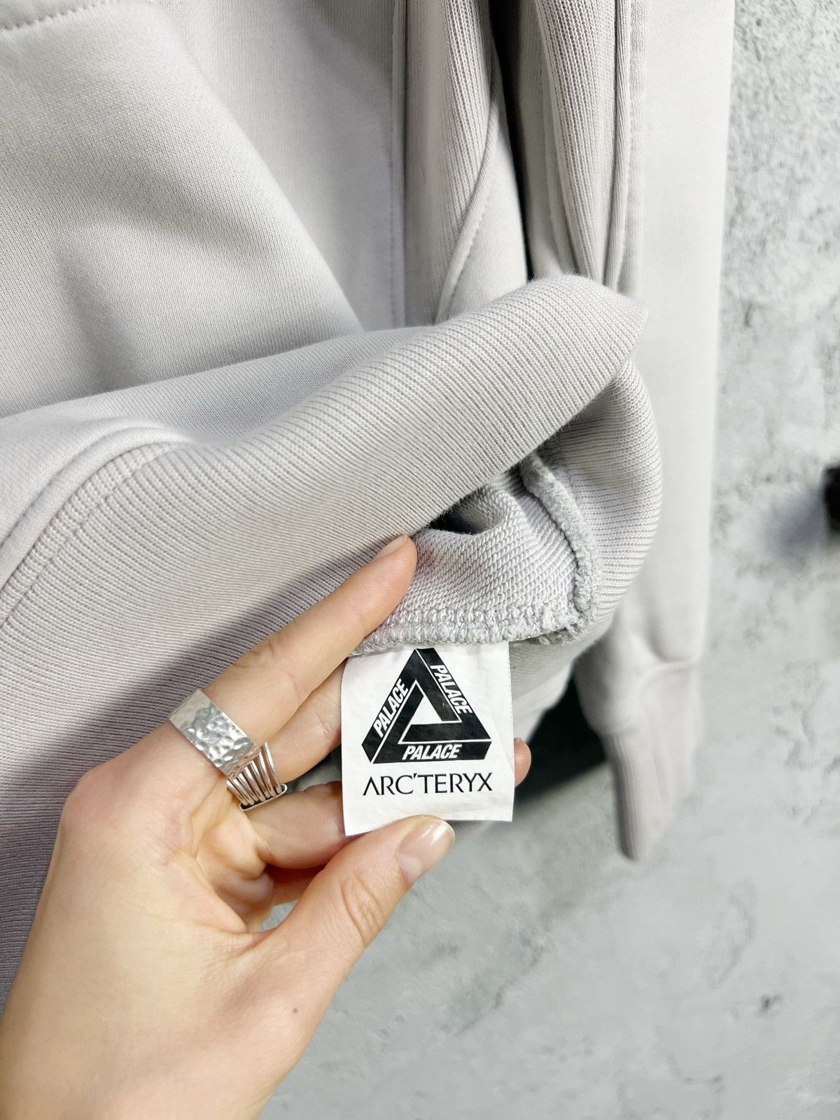 Arc'teryx × Palace ARC'TERYX x Palace Hood S Size US S / EU 44-46 / 1 - 7 Thumbnail