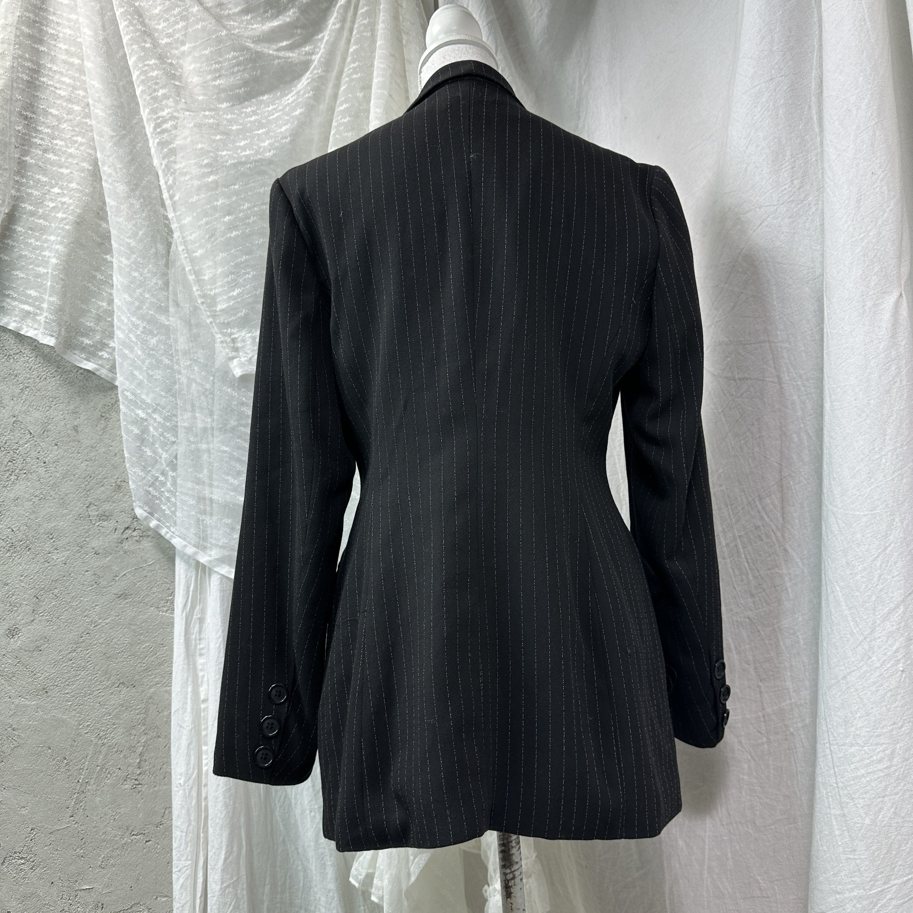 Vintage Vintage Classy Pinstripe Two-Row Blazer Y2K Size L / US 10 / IT 46 - 9 Thumbnail