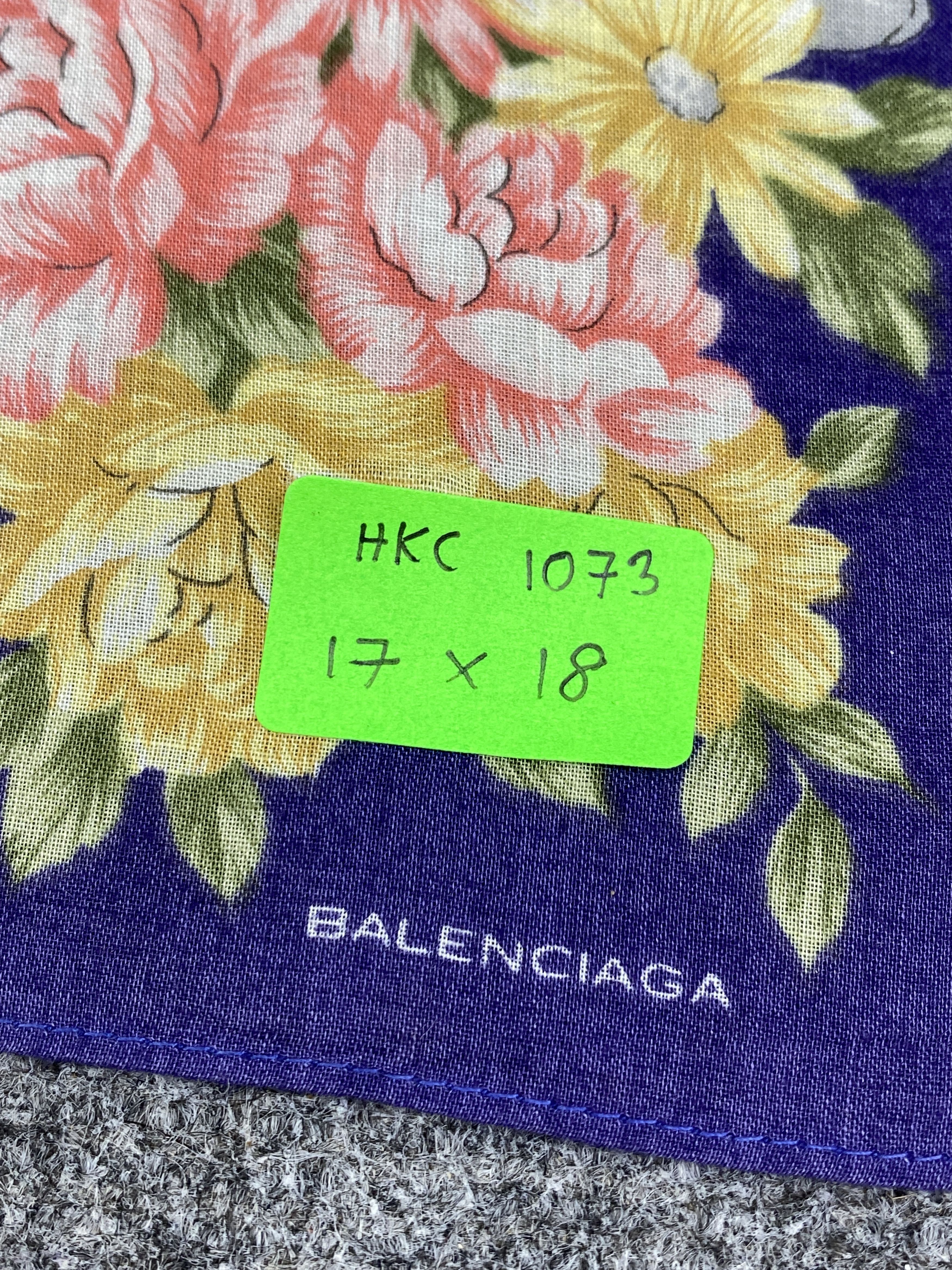 Balenciaga Vintage Balenciaga Flower Handkerchief / Neckerchief HKC1073 Size ONE SIZE - 9 Thumbnail