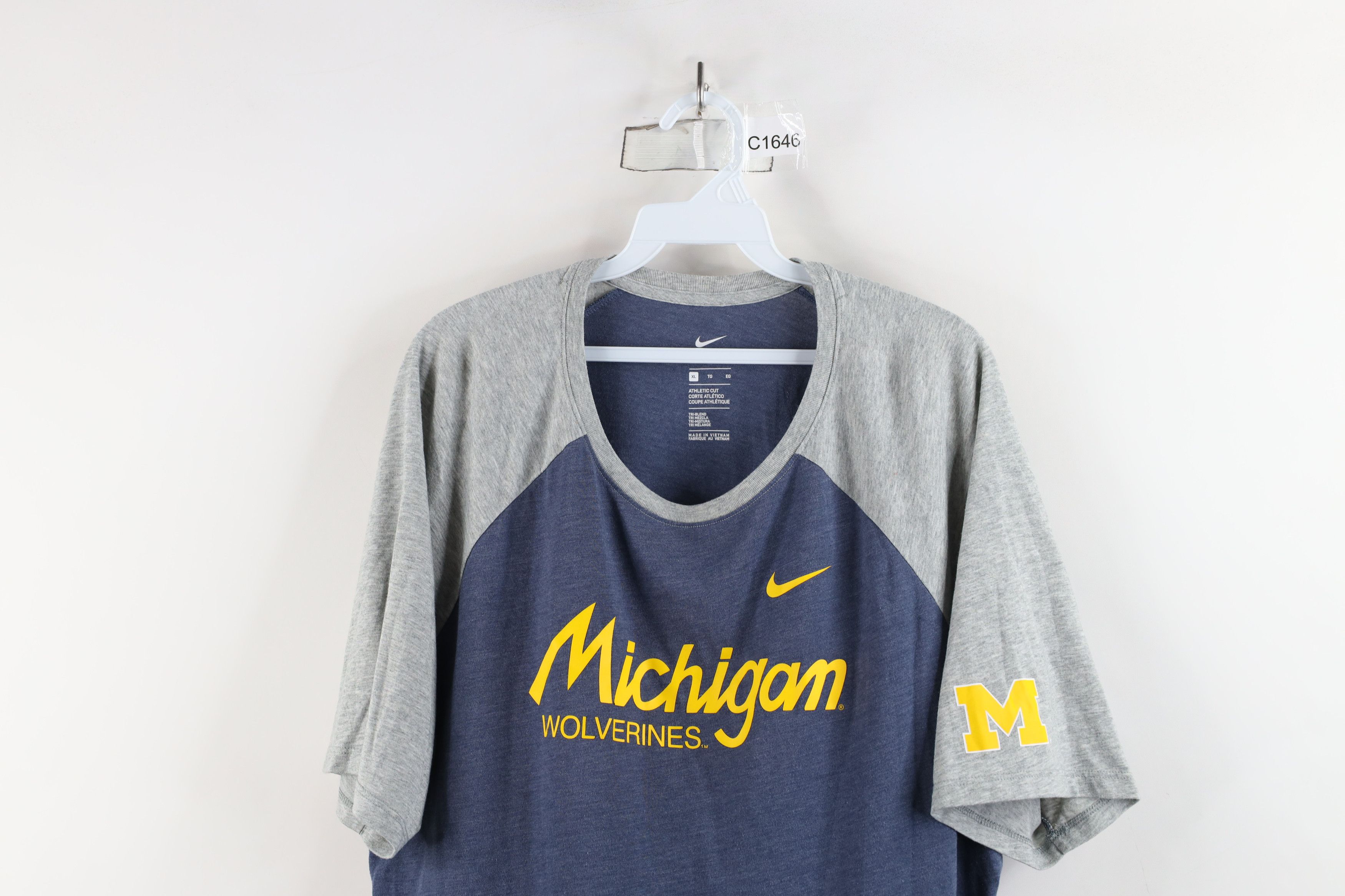 Nike × Vintage Nike University of Michigan Short Sleeve Raglan T-Shirt Blue Size US XL / EU 56 / 4 - 2 Thumbnail