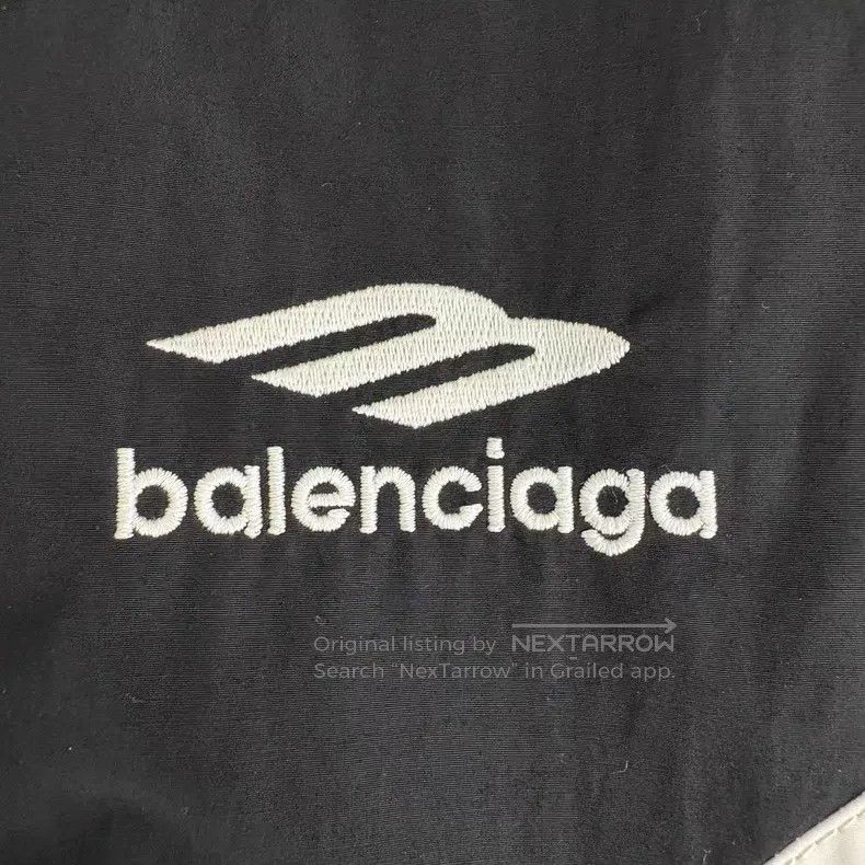 Balenciaga Balenciaga Color Blocked Logo Printed Hooded Long Sleeve J Size US L / EU 52-54 / 3 - 6 Thumbnail