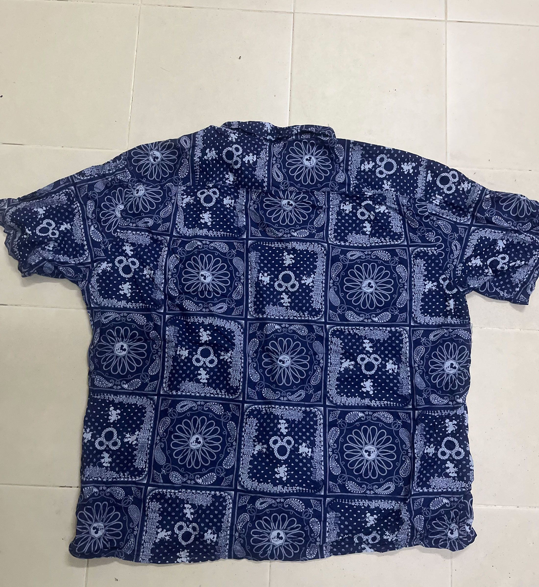 Disney Uniqlo Disney Mickey Mouse Bandana Aloha Hawaii Short Sleeve Size US XXL / EU 58 / 5 - 3 Thumbnail