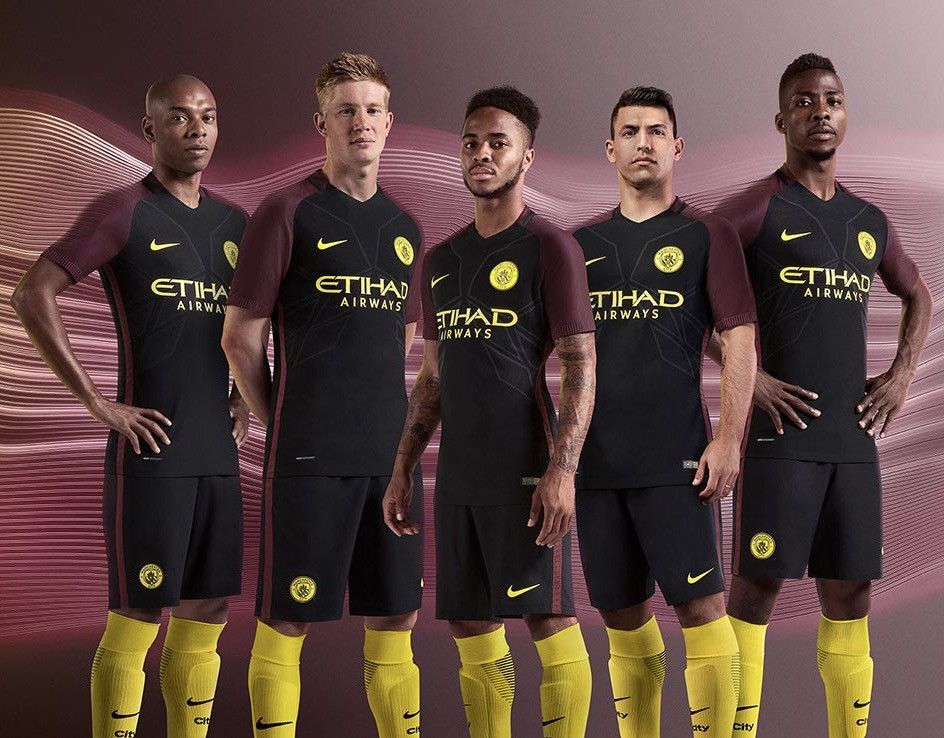 Nike 2016 2017 Manchester City Nike Away Kit Soccer Jersey Shirt Size US M / EU 48-50 / 2 - 2 Thumbnail
