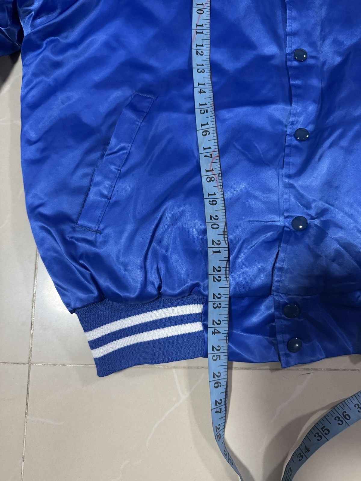 Other *RARE* 80s 90s WORLD GYM BOMBER JACKET BODYBUILDING Size US XL / EU 56 / 4 - 9 Thumbnail