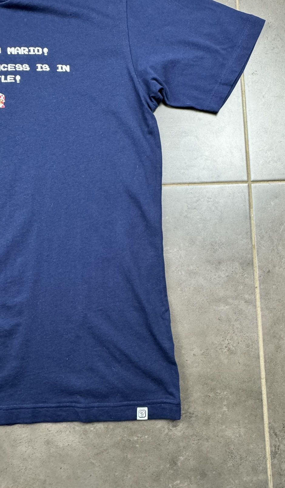 Uniqlo Short sleeve T shirts Mario Size US M / EU 48-50 / 2 - 5 Thumbnail