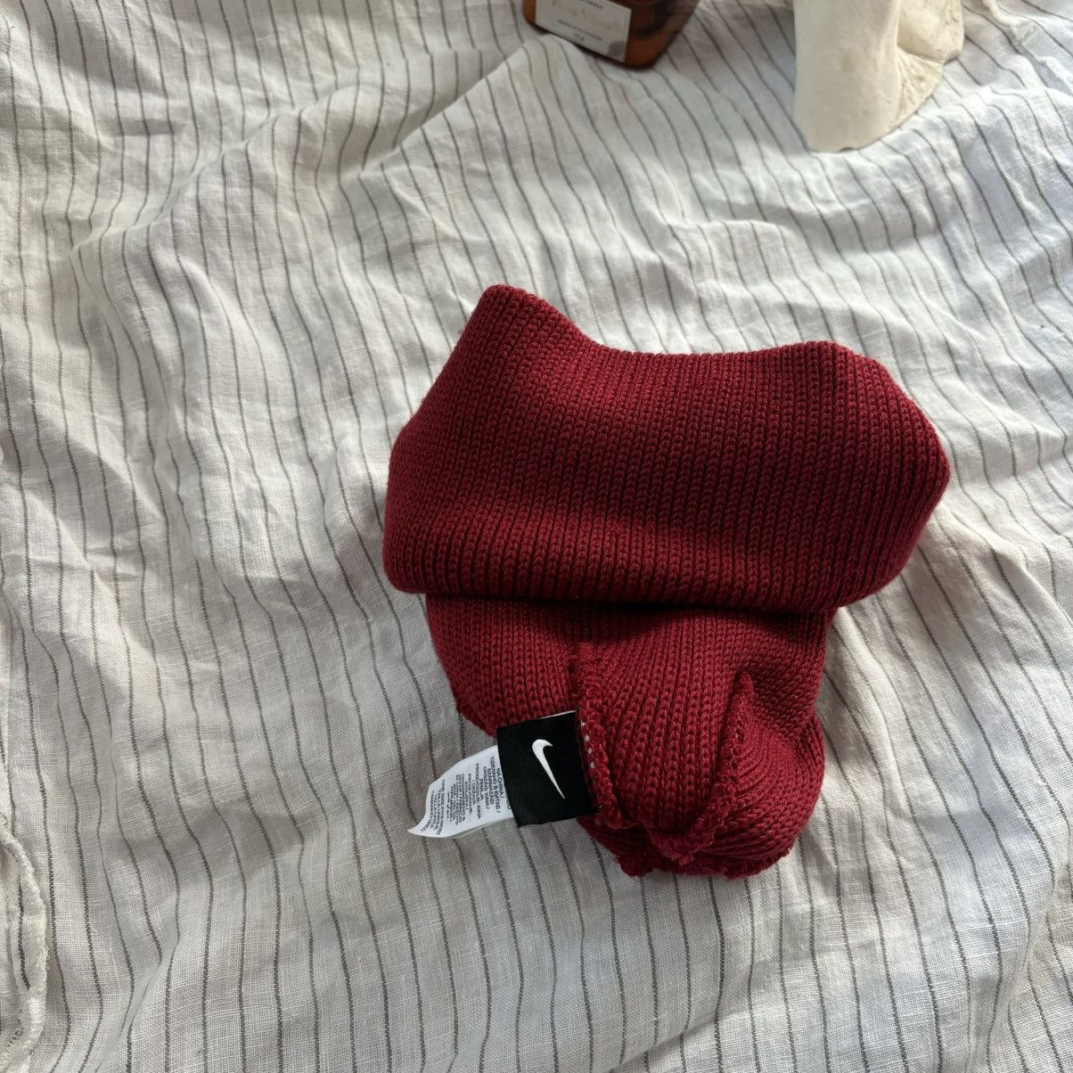 Nike Nike winter hat red one size streetwear sportswear rare Size ONE SIZE - 3 Thumbnail