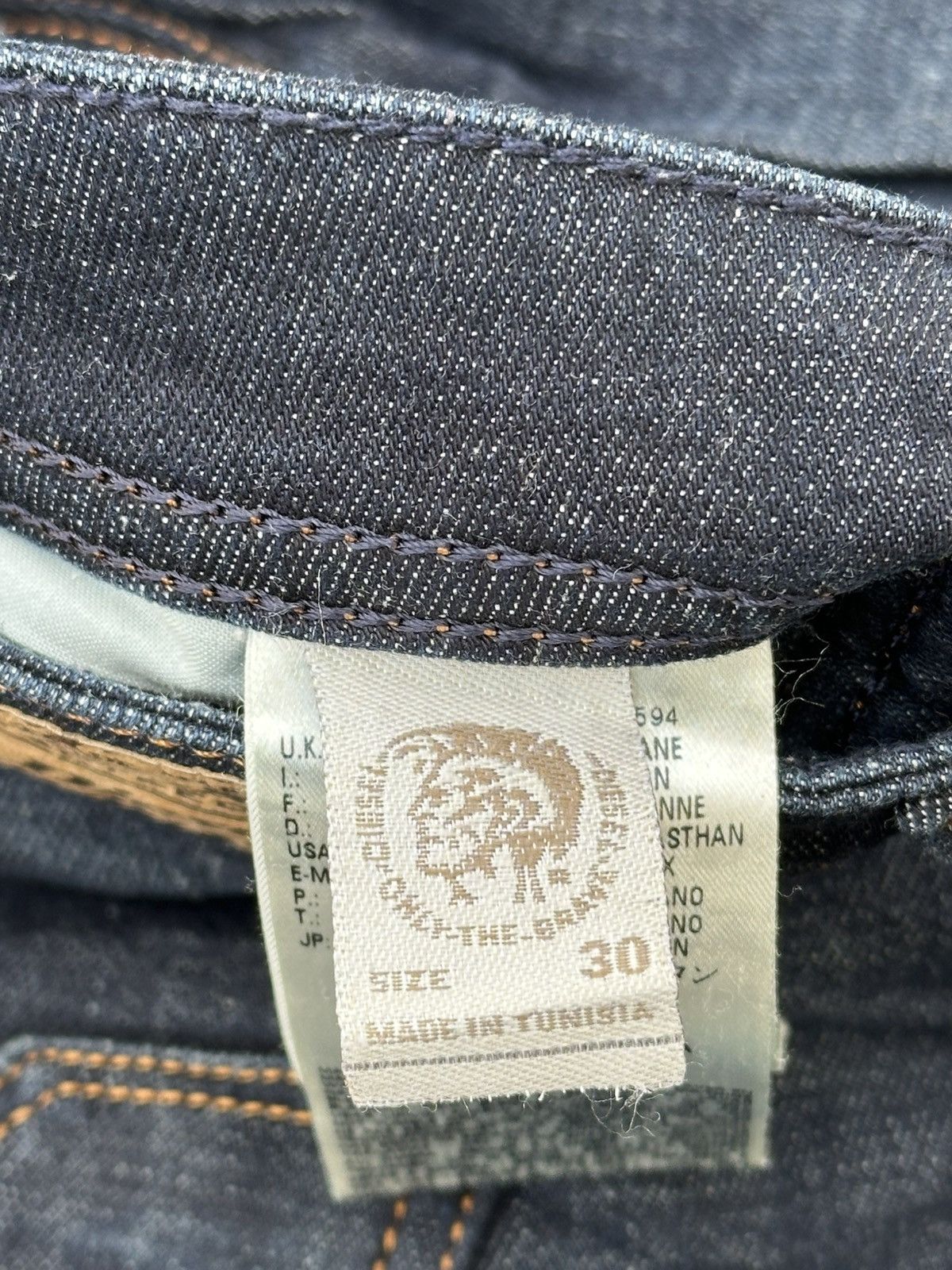 Diesel DIESEL 'Only The Brave' - MENS VINTAGE BLUE DENIM JEANS. Size US 30 / EU 46 - 15 Thumbnail