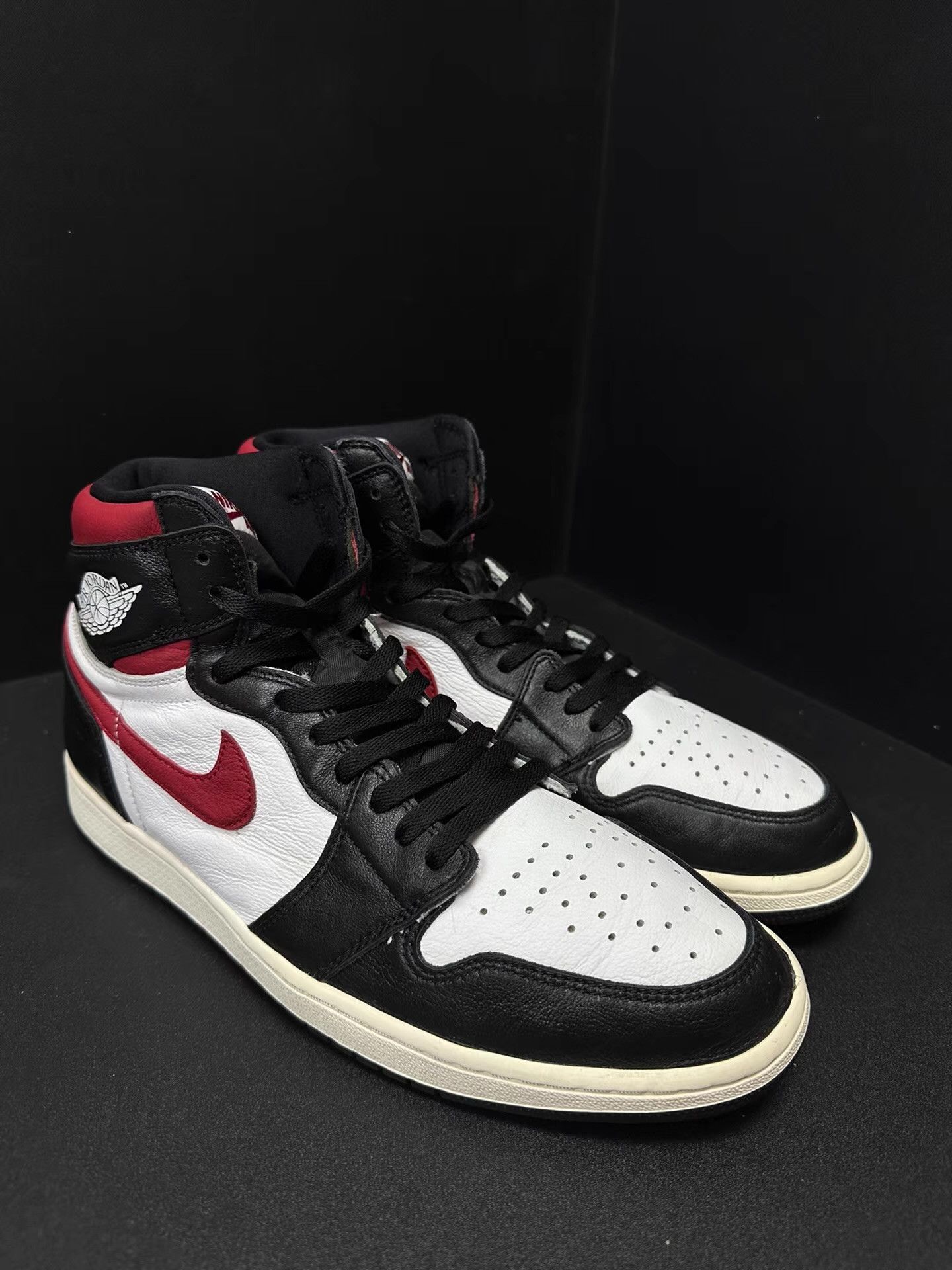 Nike Air Jordan 1 Black Toe Red Logo Ｑ20 Size US 13 / EU 46 - 3 Thumbnail