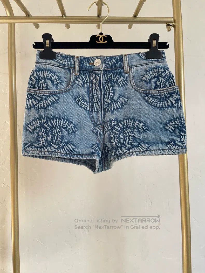 Chanel Chanel 24p denim logo shorts Size 42" / US 20 - 1 Thumbnail