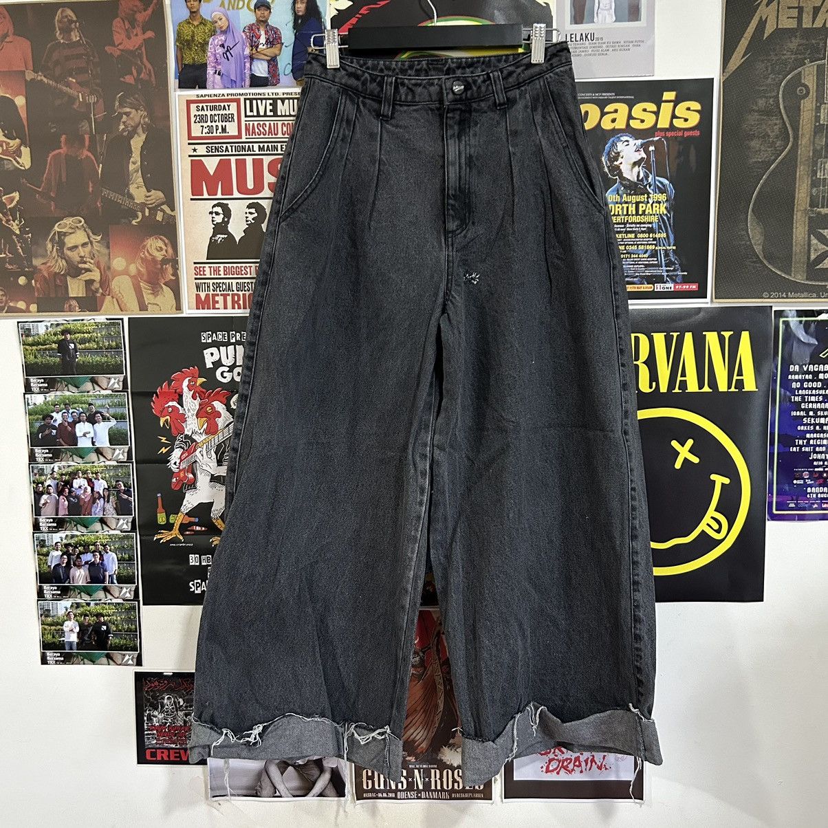 Vintage Vintage Belle Vintage Baggy Jeans Size US 28 / EU 44 - 1 Thumbnail