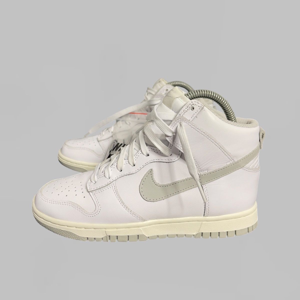 Nike NIKE DUNK WHITE GREY NEW SIZE 38 Size US 7 / IT 37 - 2 Thumbnail