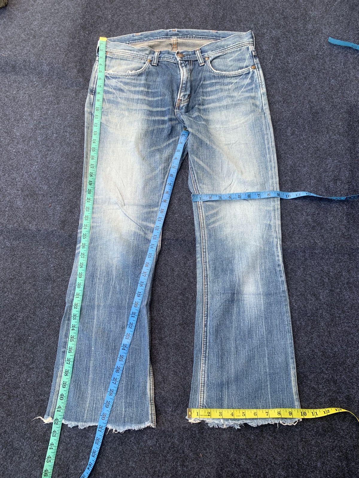 Wrangler Vintage Flare Wrangler lights wash jeans. Size US 36 / EU 52 - 3 Thumbnail
