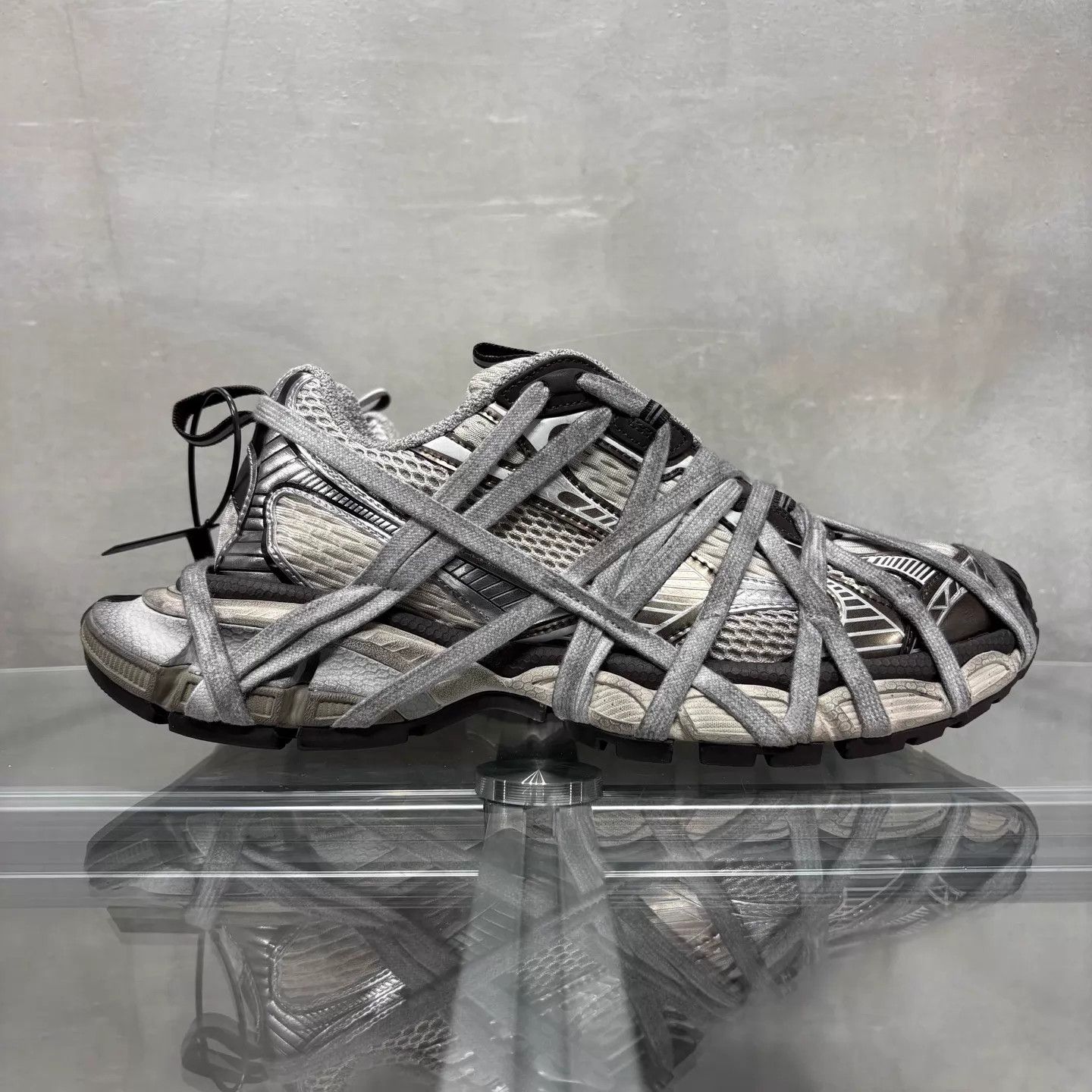 Balenciaga Balenciaga 3XL Crazy Lacing Dad Shoe Gray 41 Size US 8 / EU 41 - 4 Thumbnail