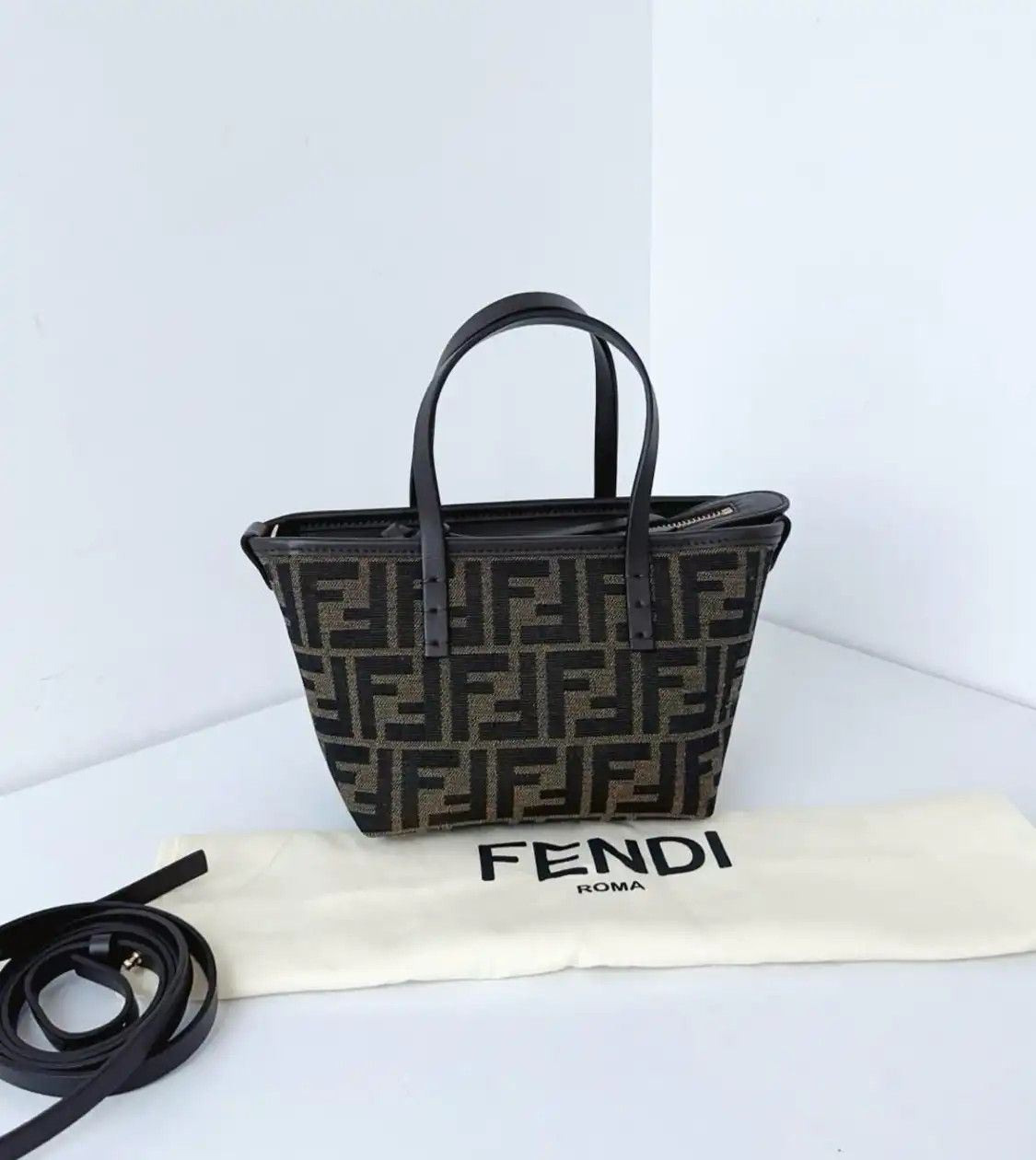 Fendi FENDI Roll mini dark brownfabric doubleF crossbody bag detachable strap Size ONE SIZE - 1 Thumbnail
