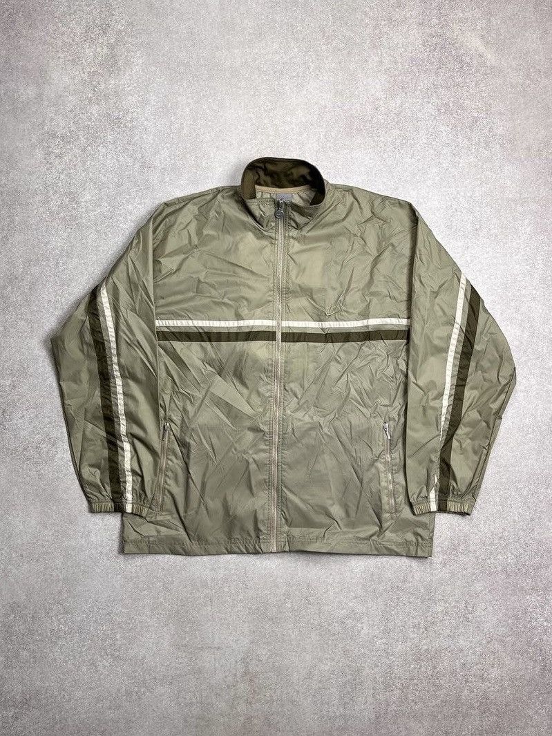 Nike × Vintage Vintage Nike Swoosh Boxy Olympic Nylon Jacket L Size US L / EU 52-54 / 3 - 1 Thumbnail
