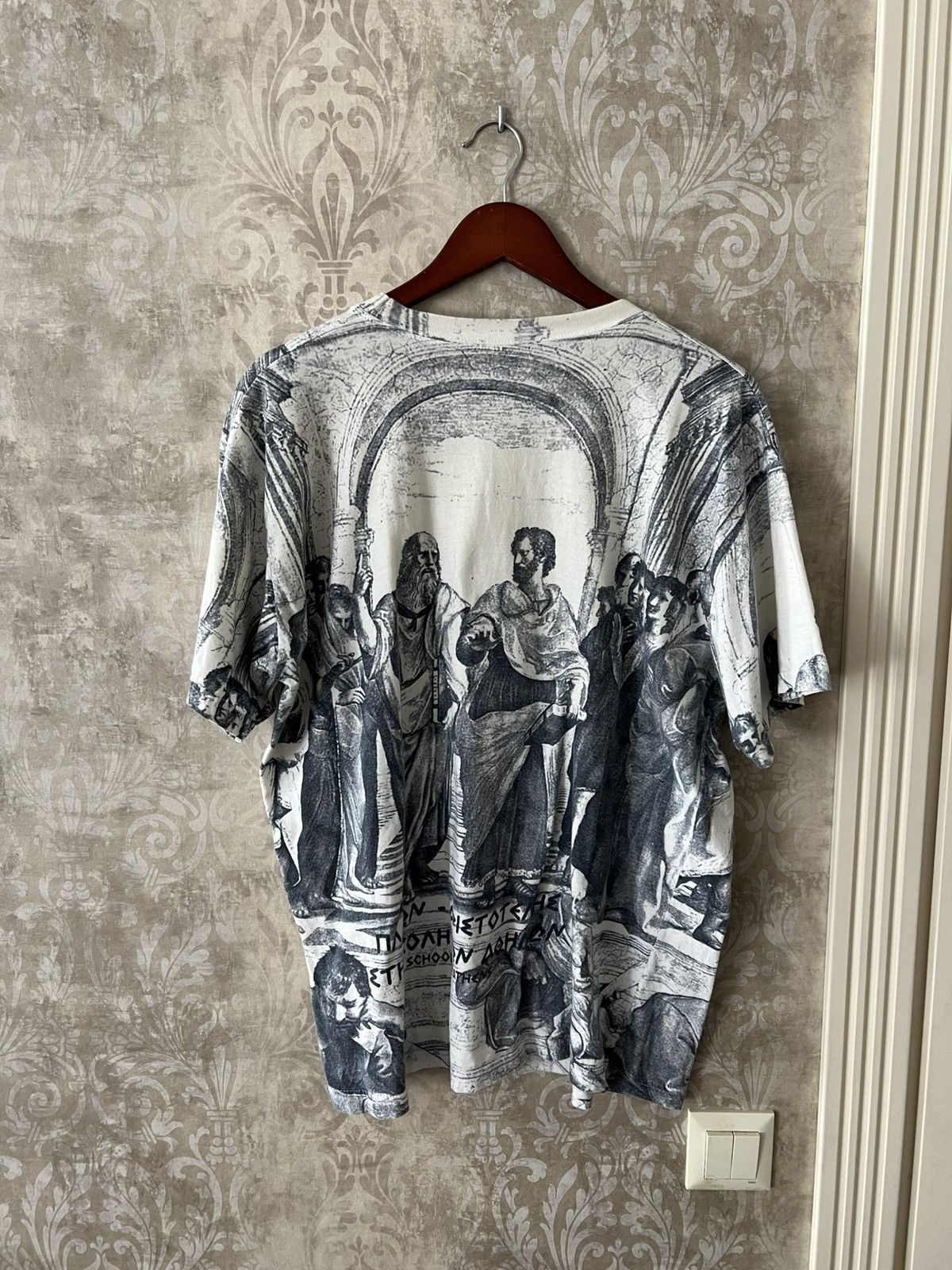 Vintage Vintage All Over Print School of Athens Philosophy Graphic T Size US L / EU 52-54 / 3 - 9 Thumbnail