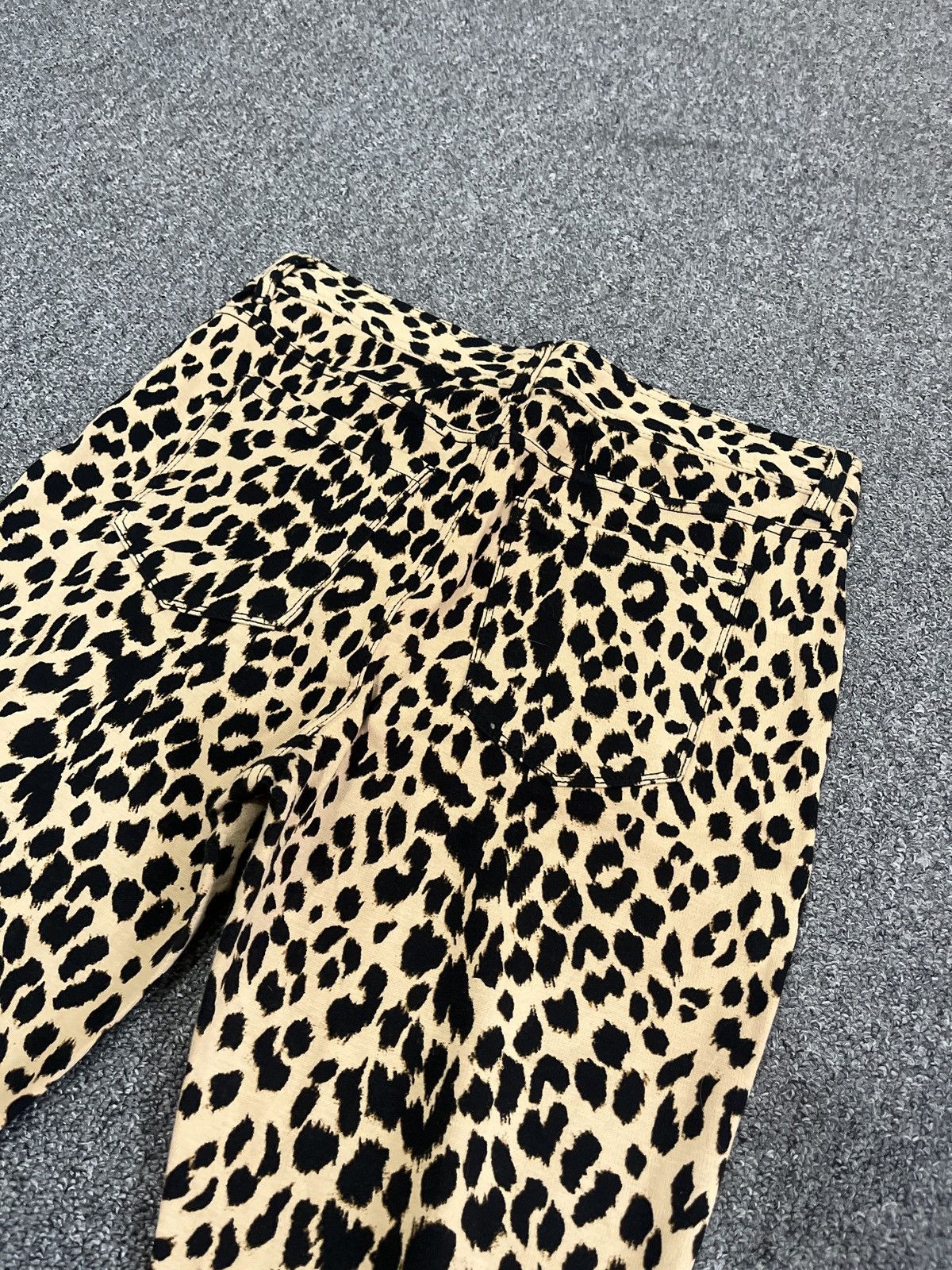 Juicy Couture 2000s Juicy Couture Leopard Stretch Leging Pants Size 26" / US 2 / IT 38 - 7 Thumbnail