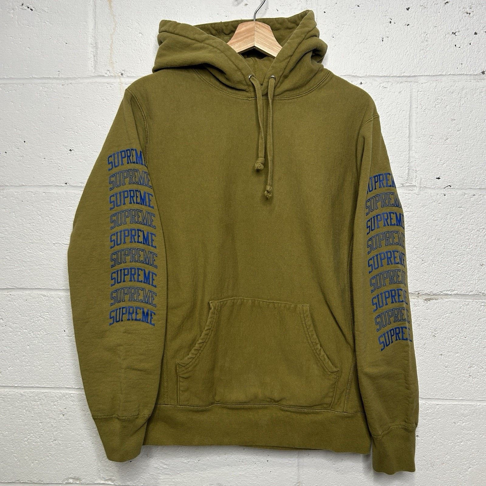 Supreme Supreme Paneled Arc Sleeve Hooded Sweatshirt “Olive” SS17 Size US M / EU 48-50 / 2 - 1 Thumbnail