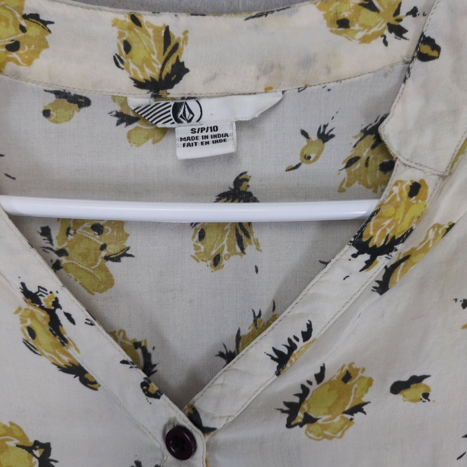 Volcom Volcom Women's S Nova Yellow Rose Button Up Shirt Size S / US 4 / IT 40 - 2 Thumbnail