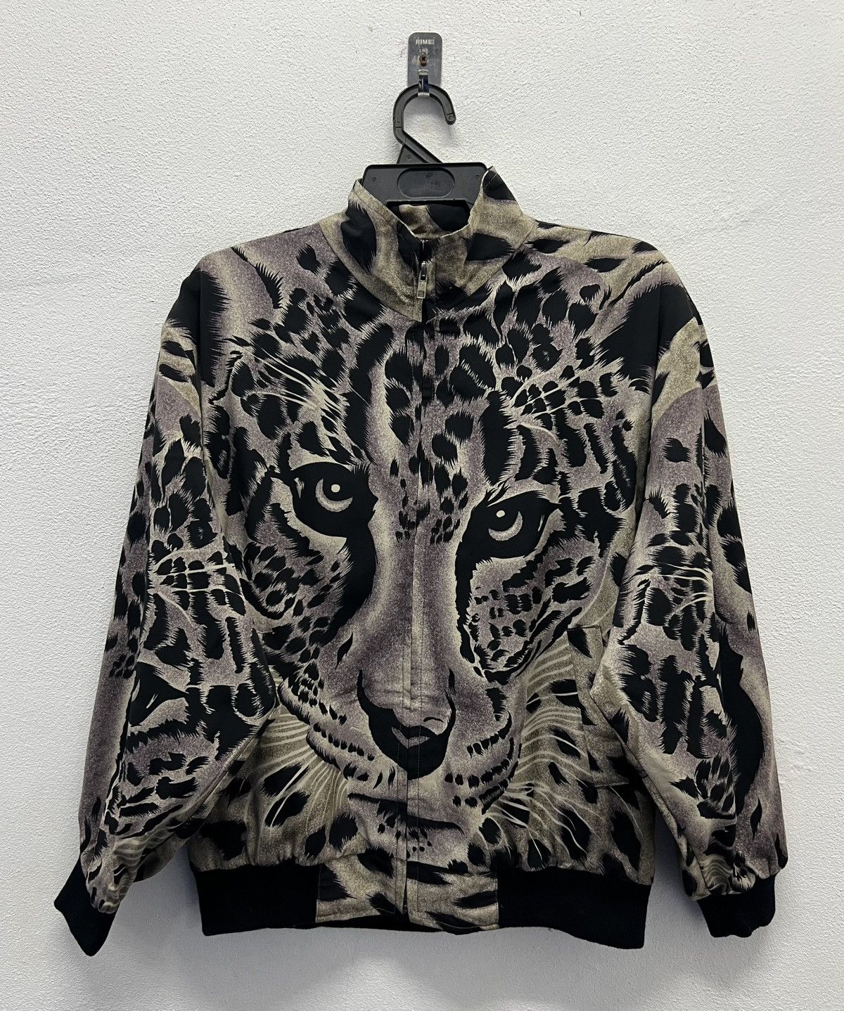 Vintage Vintage Leopard Face Full-Print Bomber Jacket 100% Polyester Size US L / EU 52-54 / 3 - 1 Thumbnail