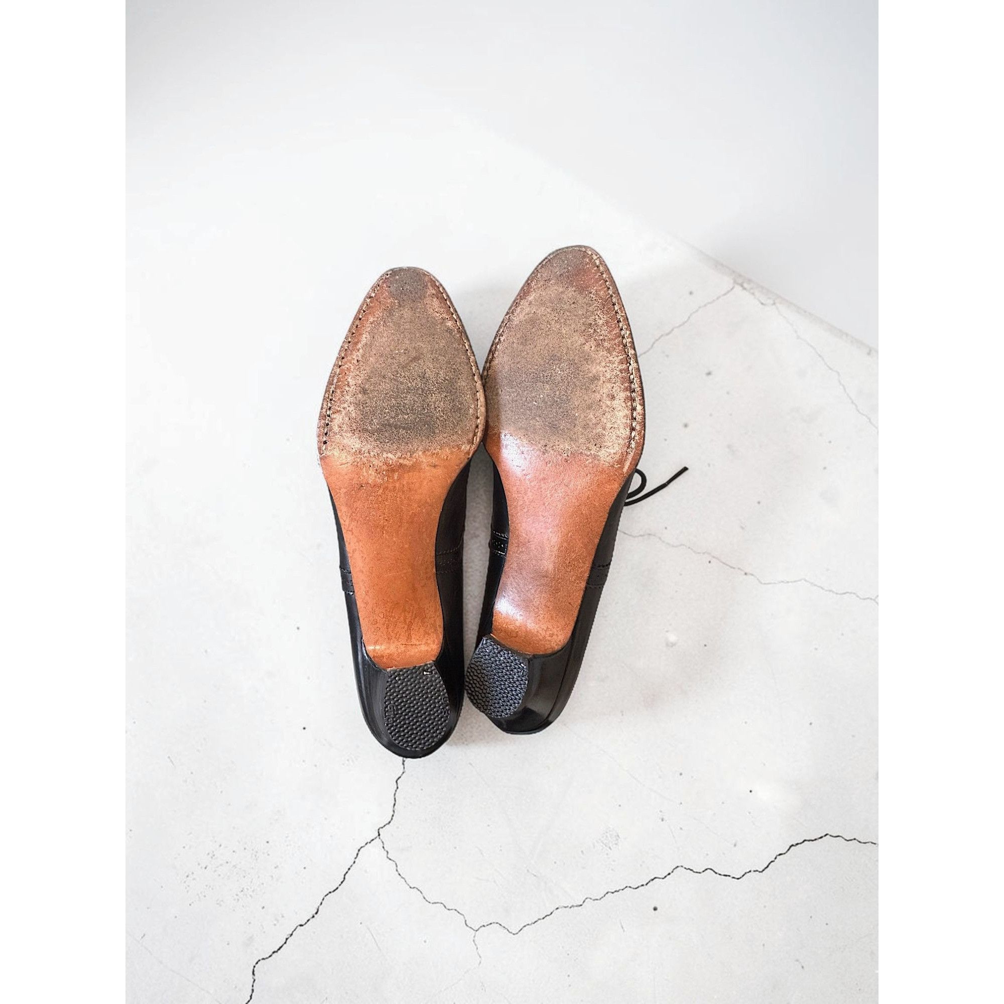 Robert Clergerie Vintage Robert Clergerie Oxford Heels 90s Black Leather Size US 7.5 / IT 37.5 - 7 Thumbnail