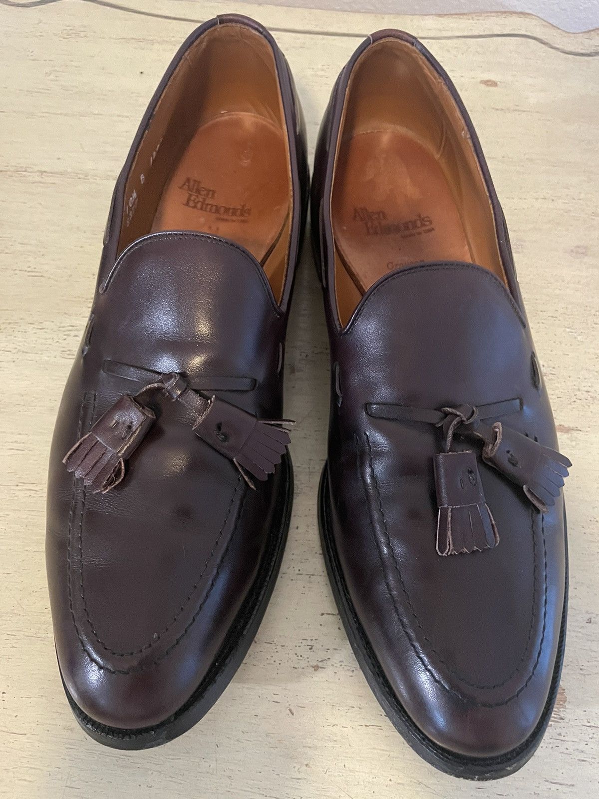 Allen Edmonds Grayson Tassel Loafer Size US 10.5 / EU 43-44 - 2 Thumbnail