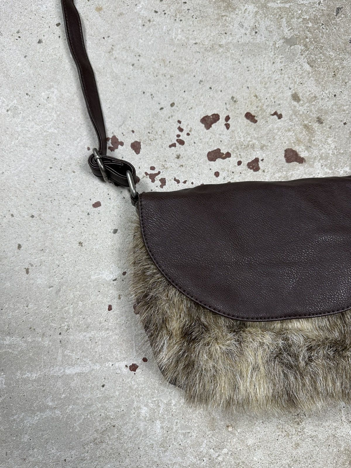If Six Was Nine Vintage Y2K Faux Fur Brown Messenger Crossbody Bag Size ONE SIZE - 4 Thumbnail