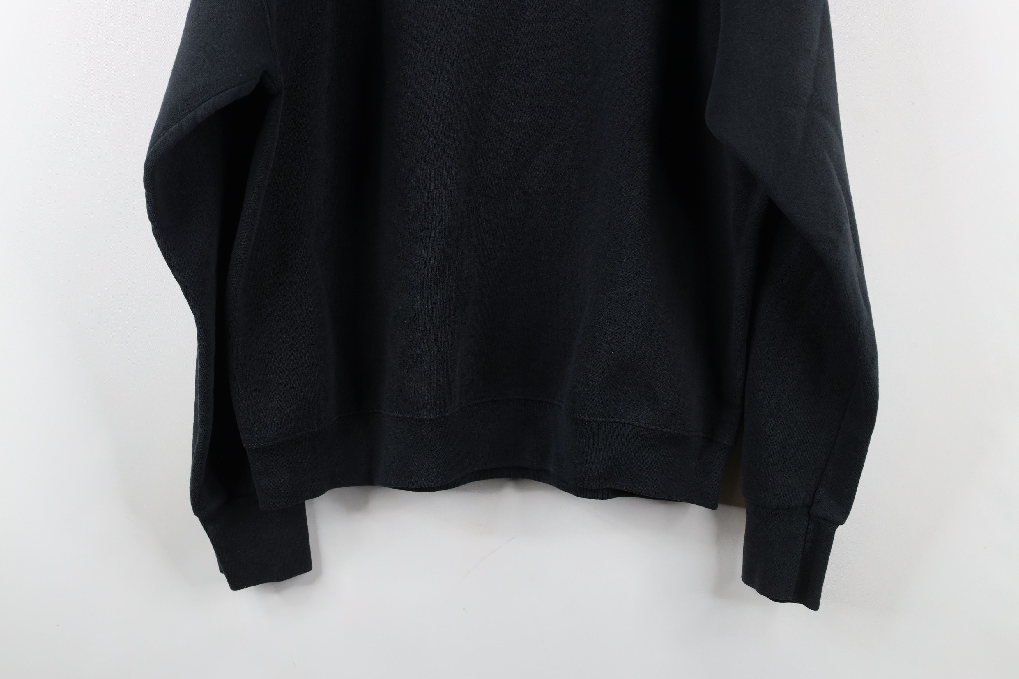 Vintage Vintage 90s Streetwear Faded Blank Crewneck Sweatshirt Black Size US L / EU 52-54 / 3 - 14 Thumbnail