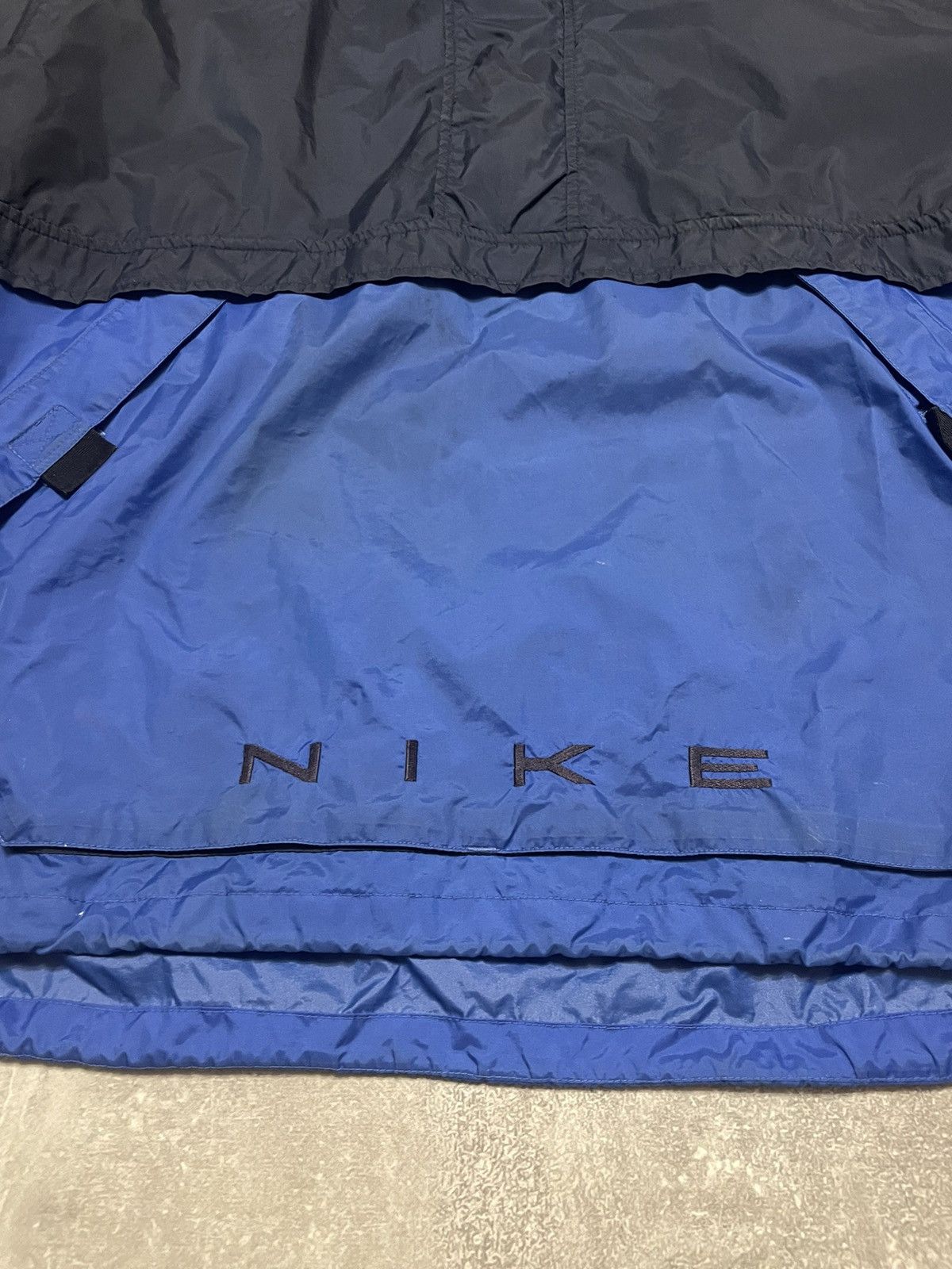 Nike Vintage Nike Raincoat Windbreaker Jacket 90s Size US M / EU 48-50 / 2 - 8 Thumbnail