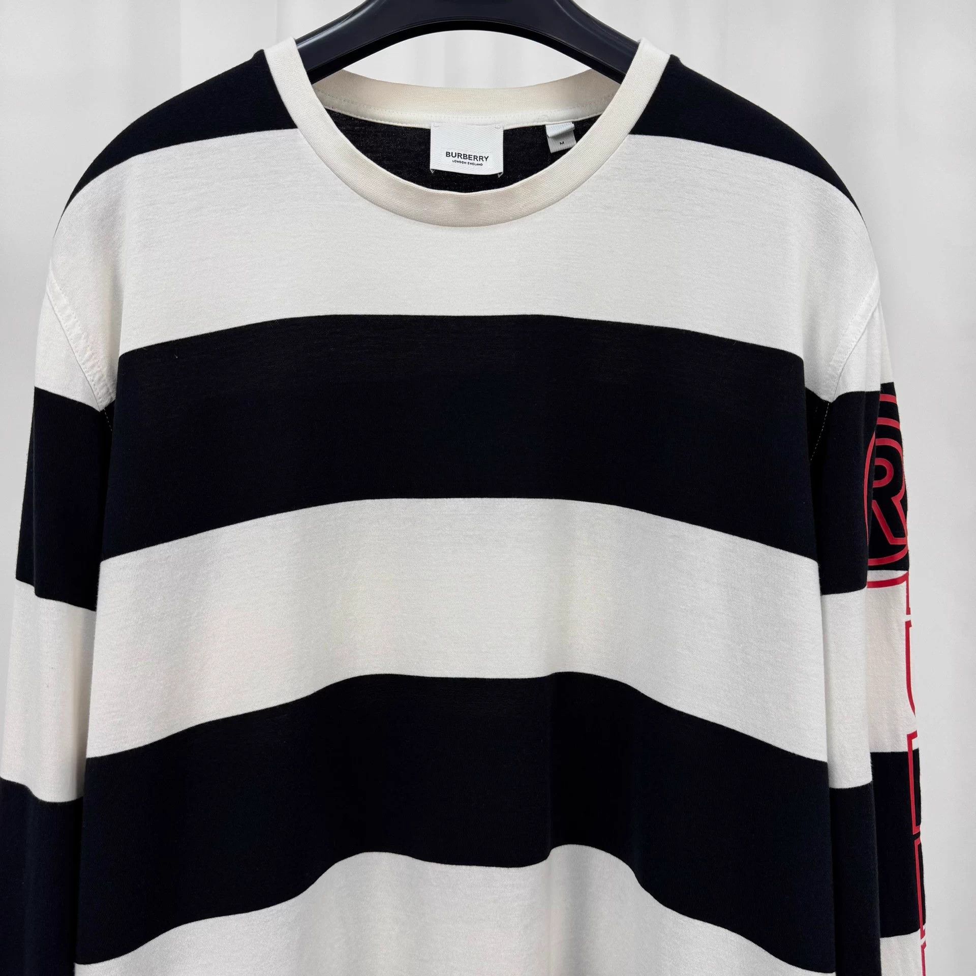 Burberry Burberry arm logo stripe LS M 98 New Size US M / EU 48-50 / 2 - 3 Thumbnail