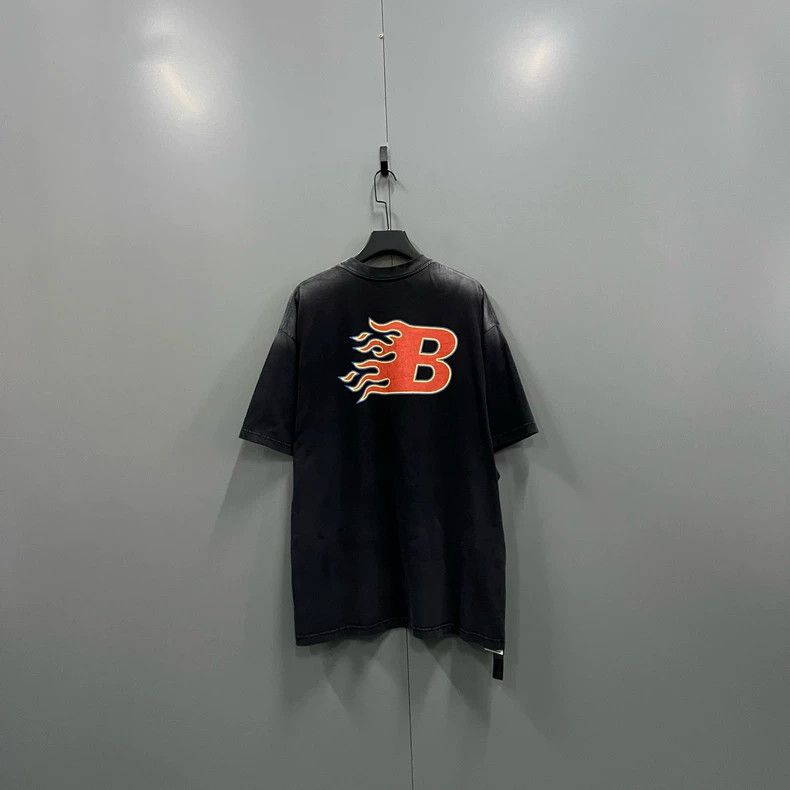 Balenciaga Balenciaga Make old flame logo short sleeves Size US XS / EU 42 / 0 - 2 Thumbnail