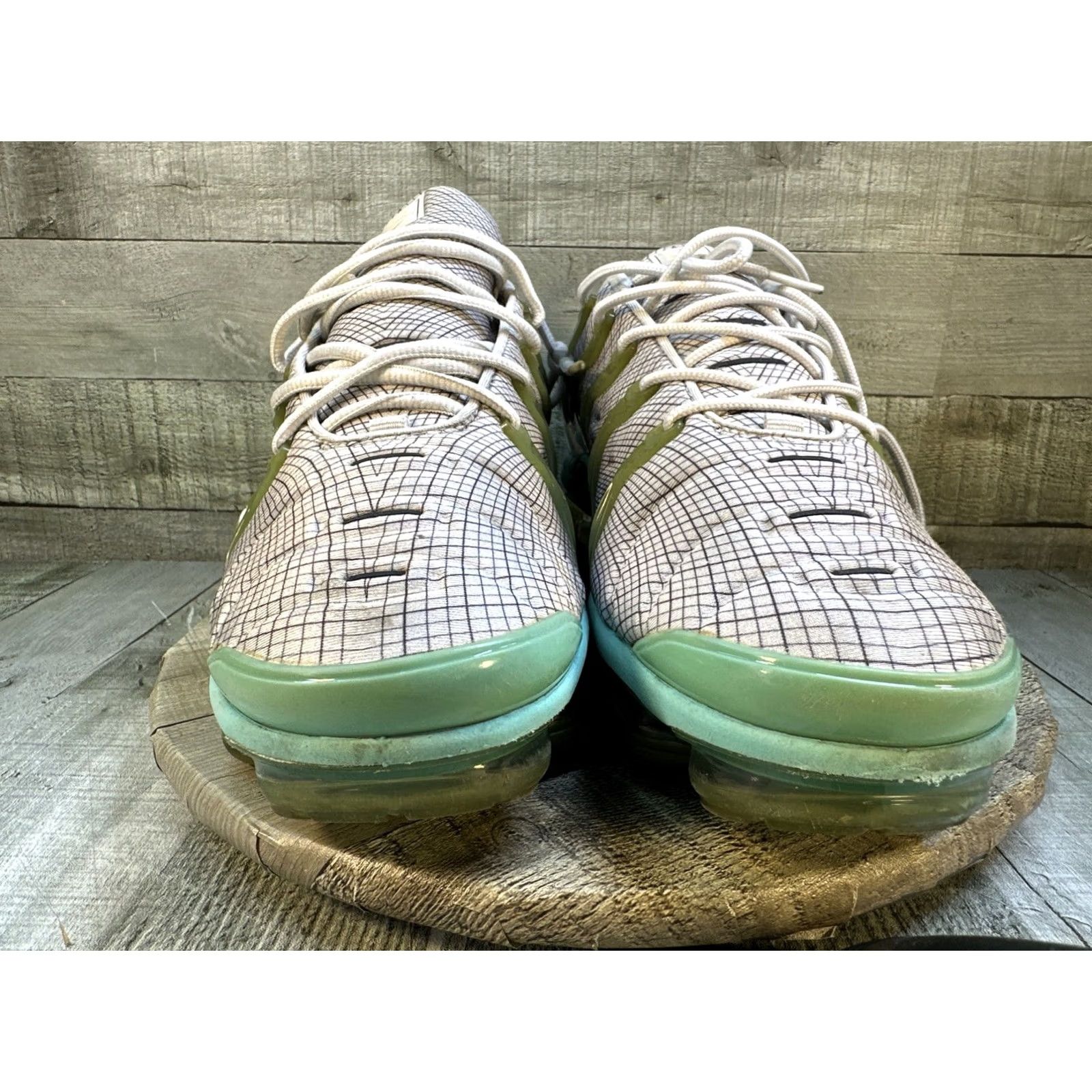 Nike Nike Air VaporMax Plus Sneaker Men 10.5 Aurora Green Prime Green 2019 Size US 11 / EU 44 - 2 Thumbnail