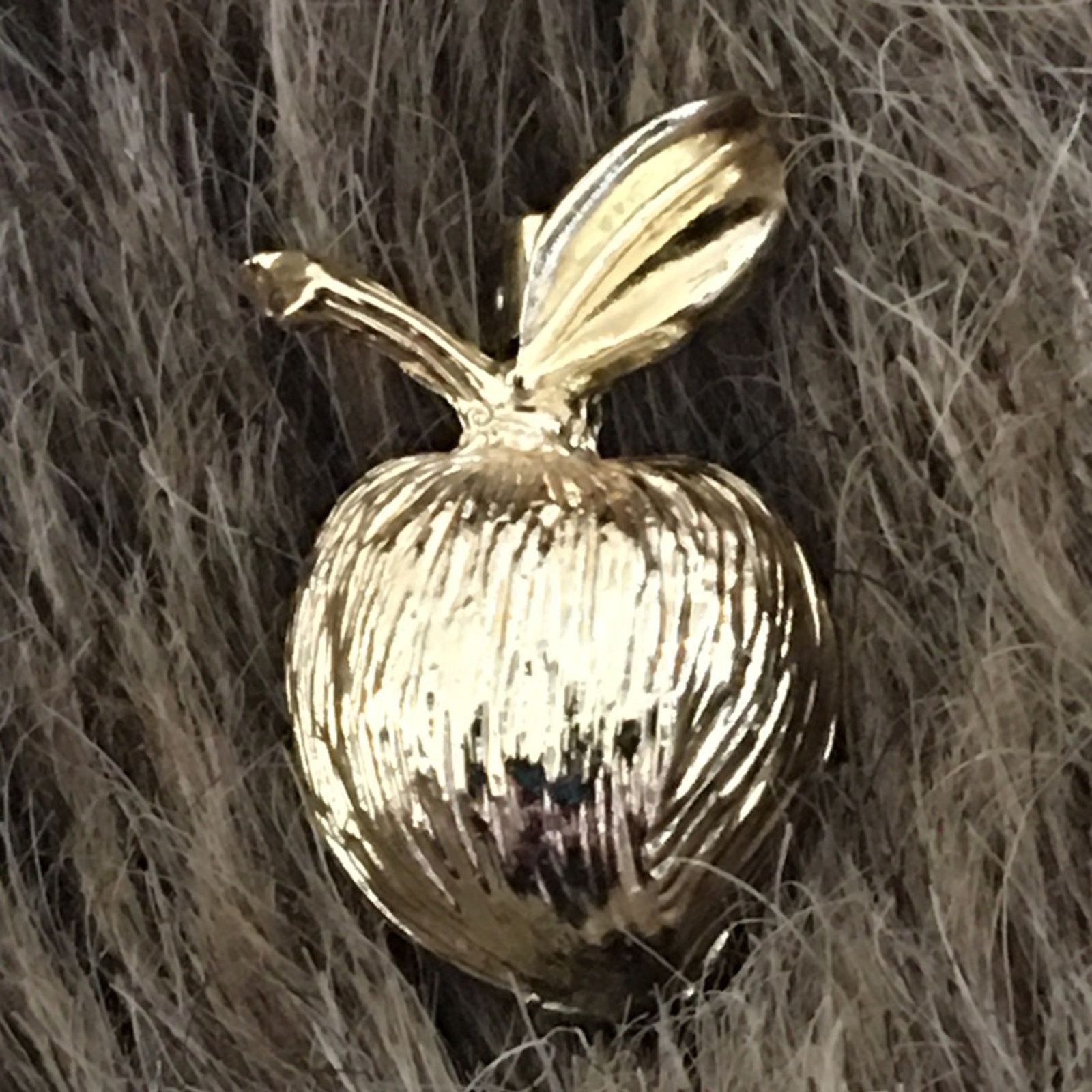 Vintage Vintage textured shiny gold tone mini apple brooch Size ONE SIZE - 1 Thumbnail
