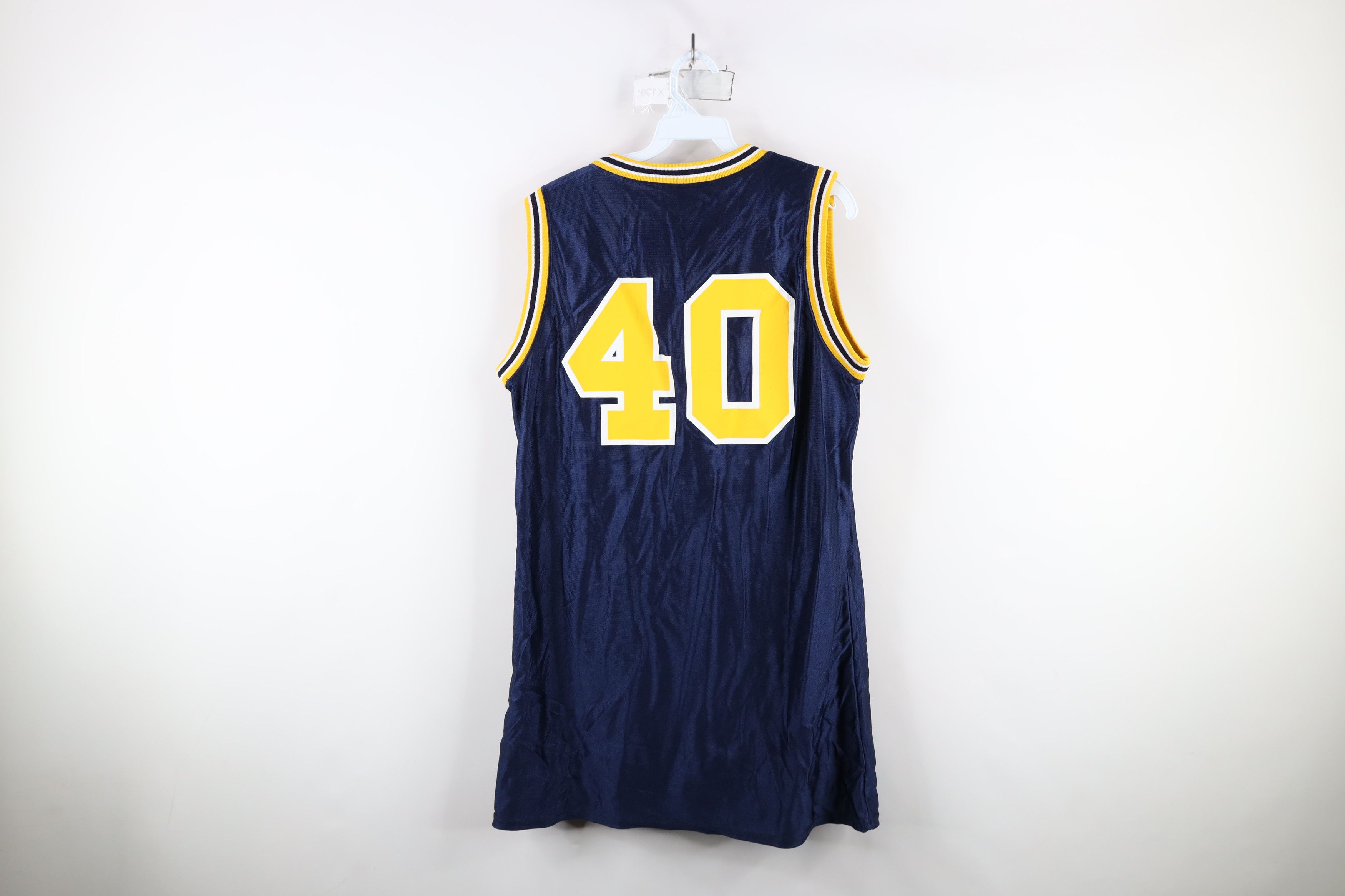Vintage Vintage 80s 90s University of Toledo Basketball Jersey Size US XXL / EU 58 / 5 - 13 Thumbnail