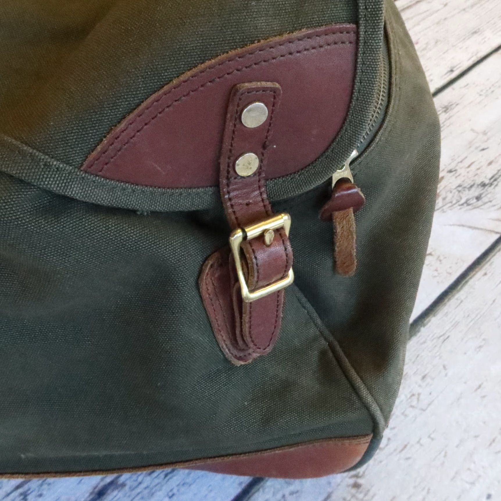 Orvis VINTAGE The Orvis Company Battenkill Leather & Green Rolling Canvas Luggage Bag Size ONE SIZE - 6 Thumbnail