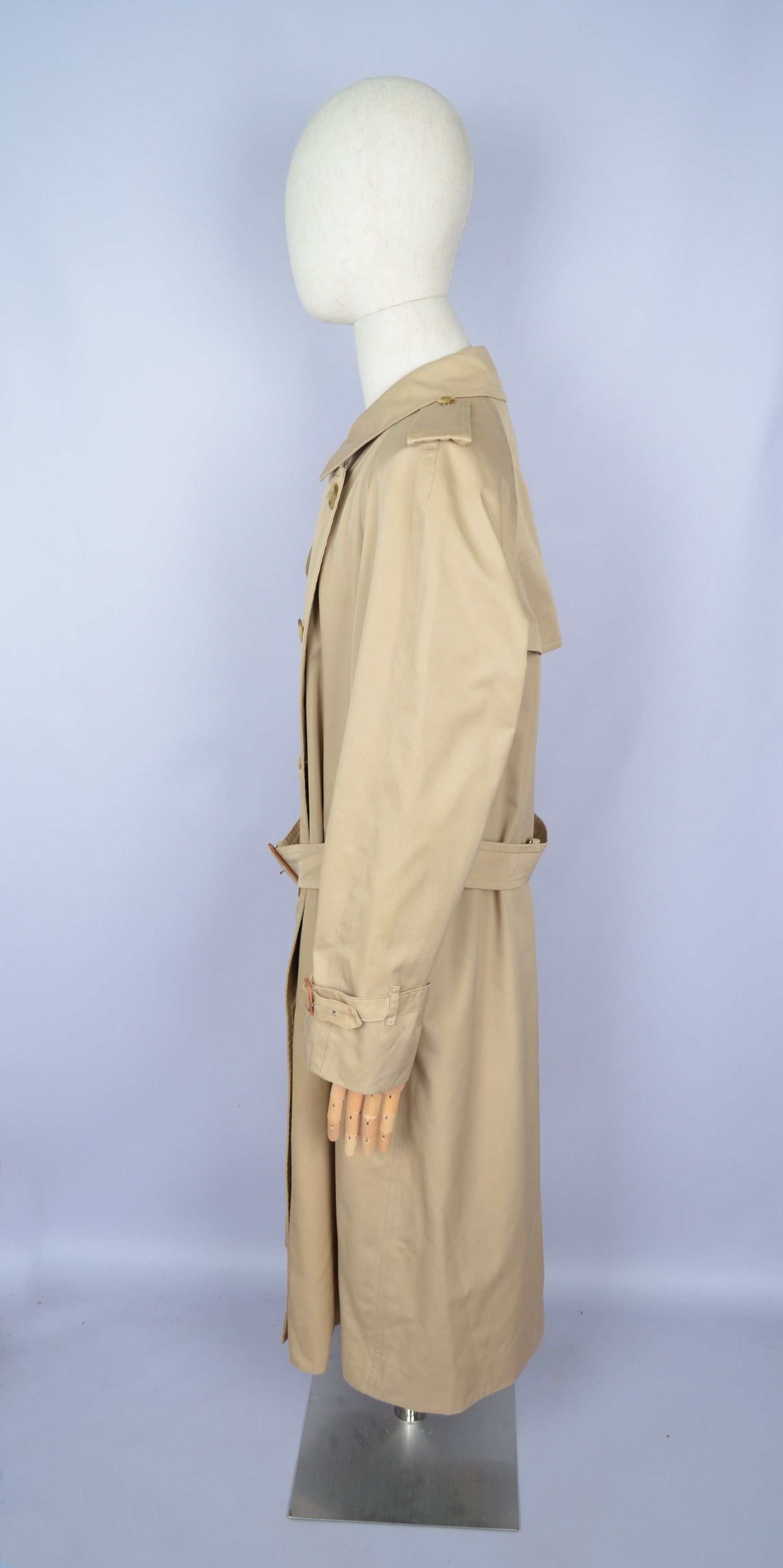 Burberry Prorsum × Vintage Burberry’s Iconic Double Breasted Trench Coat Size EU56/US46 Size US XL / EU 56 / 4 - 6 Thumbnail